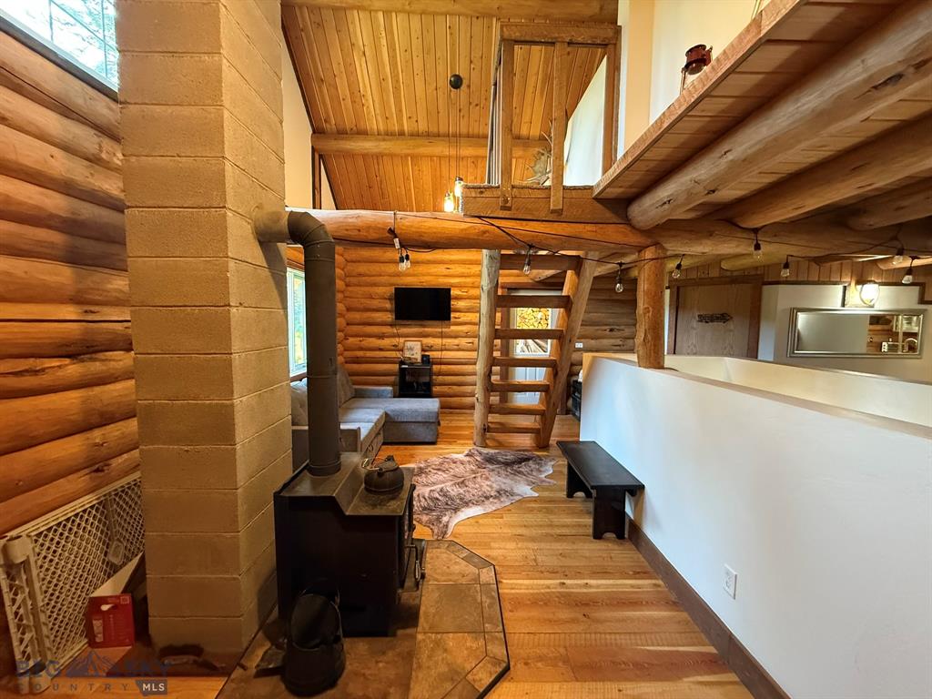 Anaconda, Montana, 59711, United States, 3 Bedrooms Bedrooms, ,3 BathroomsBathrooms,Residential,For Sale,1974006