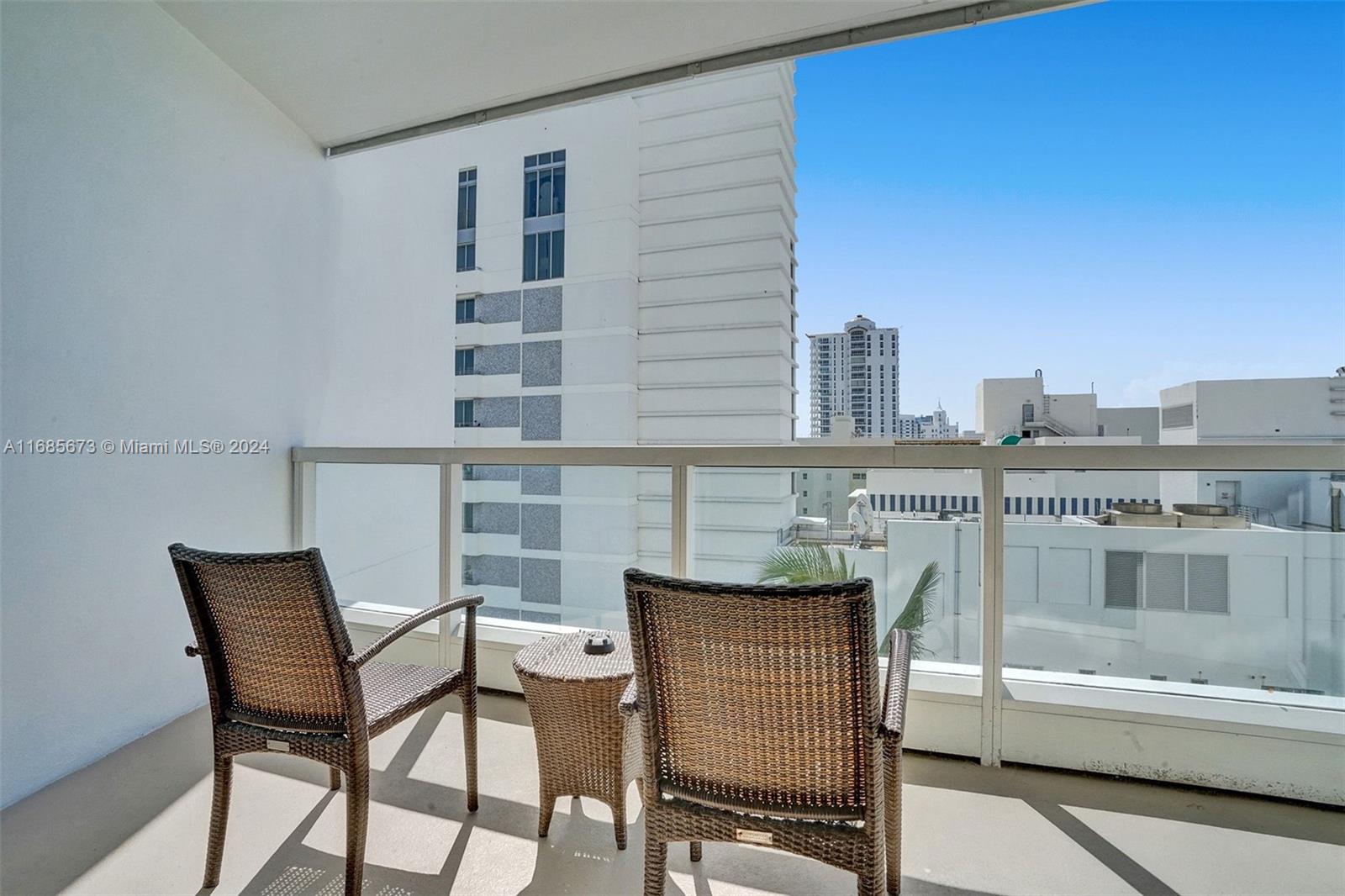4391 Collins Ave Unit 915, Miami Beach, Florida, 33140, United States, ,1 BathroomBathrooms,Residential,For Sale,4391 Collins Ave Unit 915,1651595