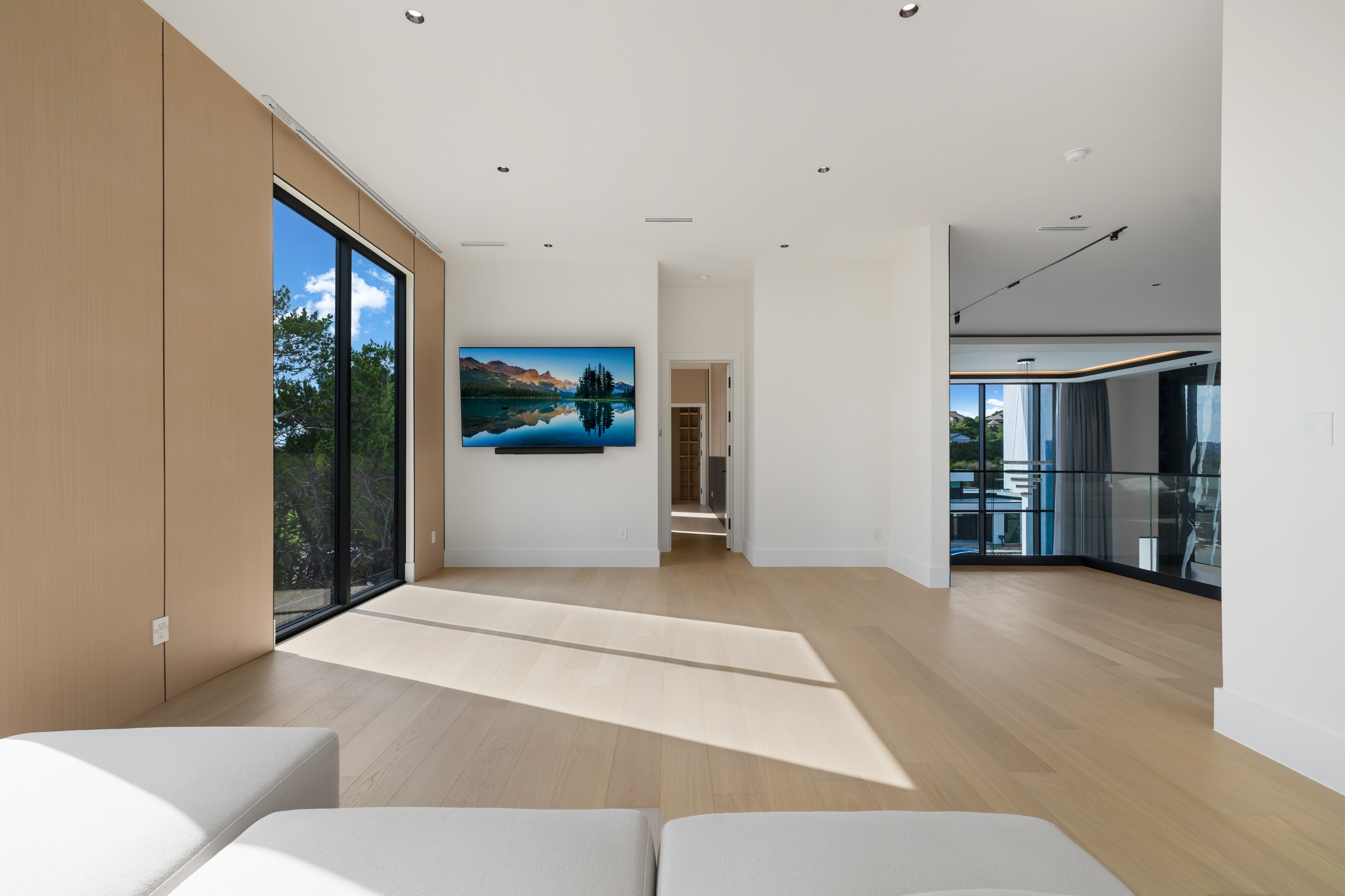  Bold Contemporary Estate for Elevated Living - 物件實景