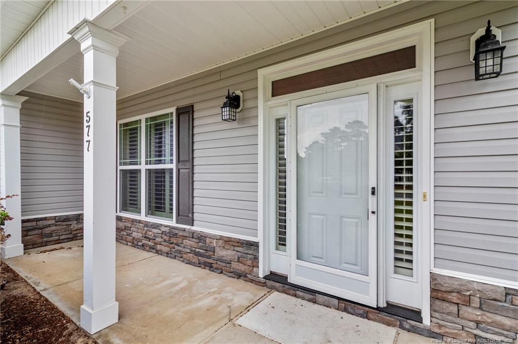 Sanford, North Carolina, 27332, United States, 4 Bedrooms Bedrooms, ,4 BathroomsBathrooms,Residential,For Sale,1891962