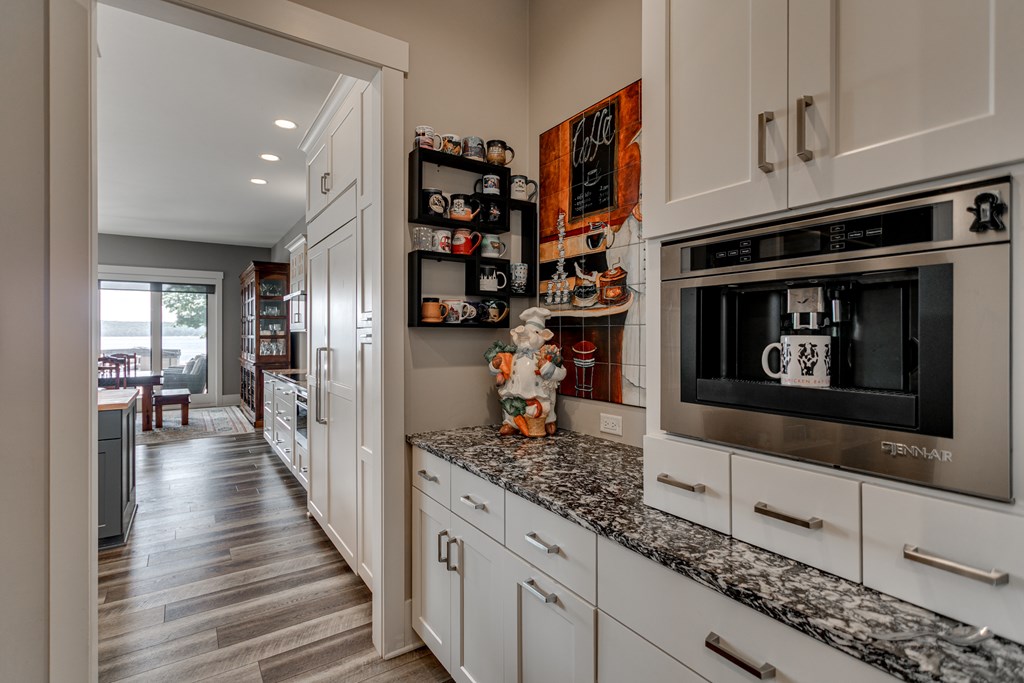 Sturgeon Bay, Wisconsin, 54235, United States, 3 Bedrooms Bedrooms, ,5 BathroomsBathrooms,Residential,For Sale,1941719