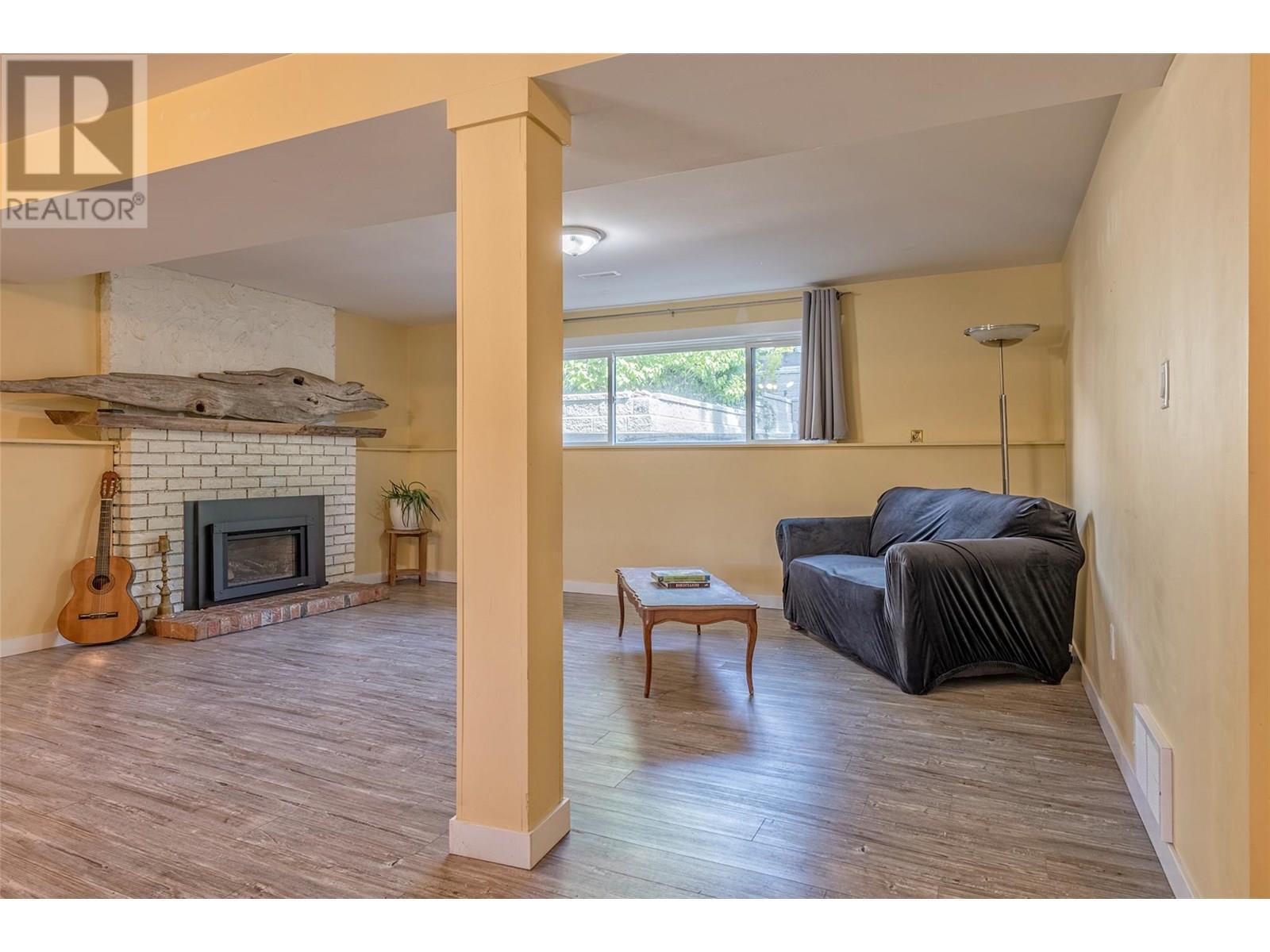 LAKE COUNTRY, British Columbia, V4V 1W2, CA, 4 Bedrooms Bedrooms, ,2 BathroomsBathrooms,Residential,For Sale,1896793