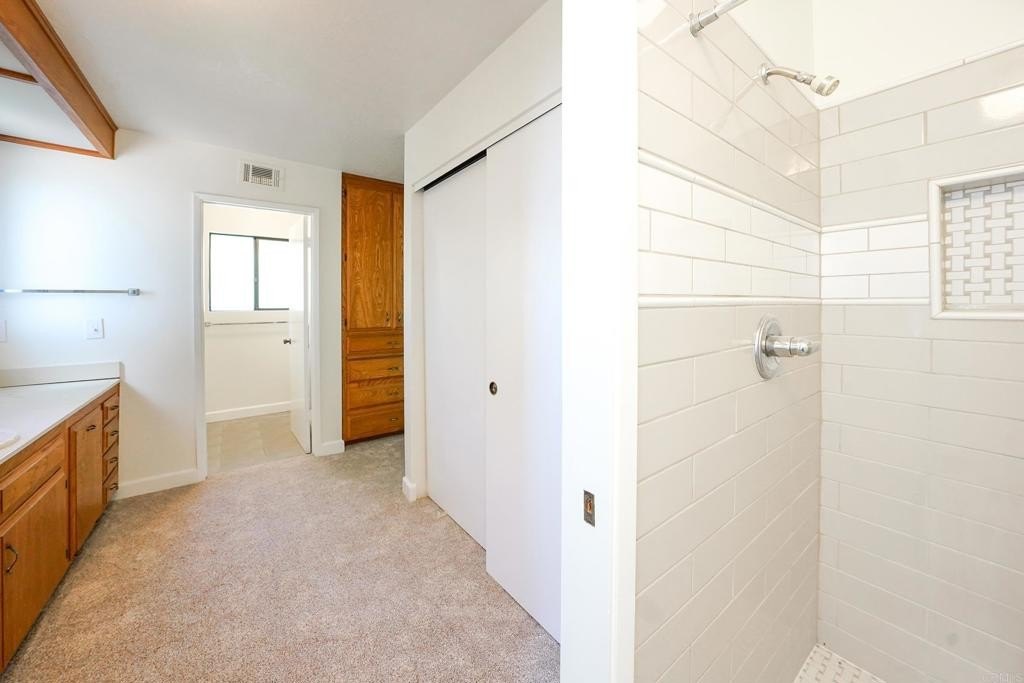 Ramona, California, 92065, United States, 5 Bedrooms Bedrooms, ,4 BathroomsBathrooms,Residential,For Sale,1766816