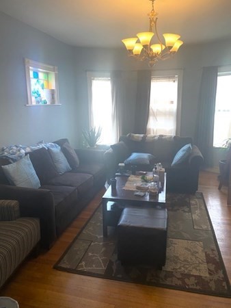 Malden, Massachusetts, 02148, United States, 6 Bedrooms Bedrooms, ,3 BathroomsBathrooms,Residential,For Sale,1860886