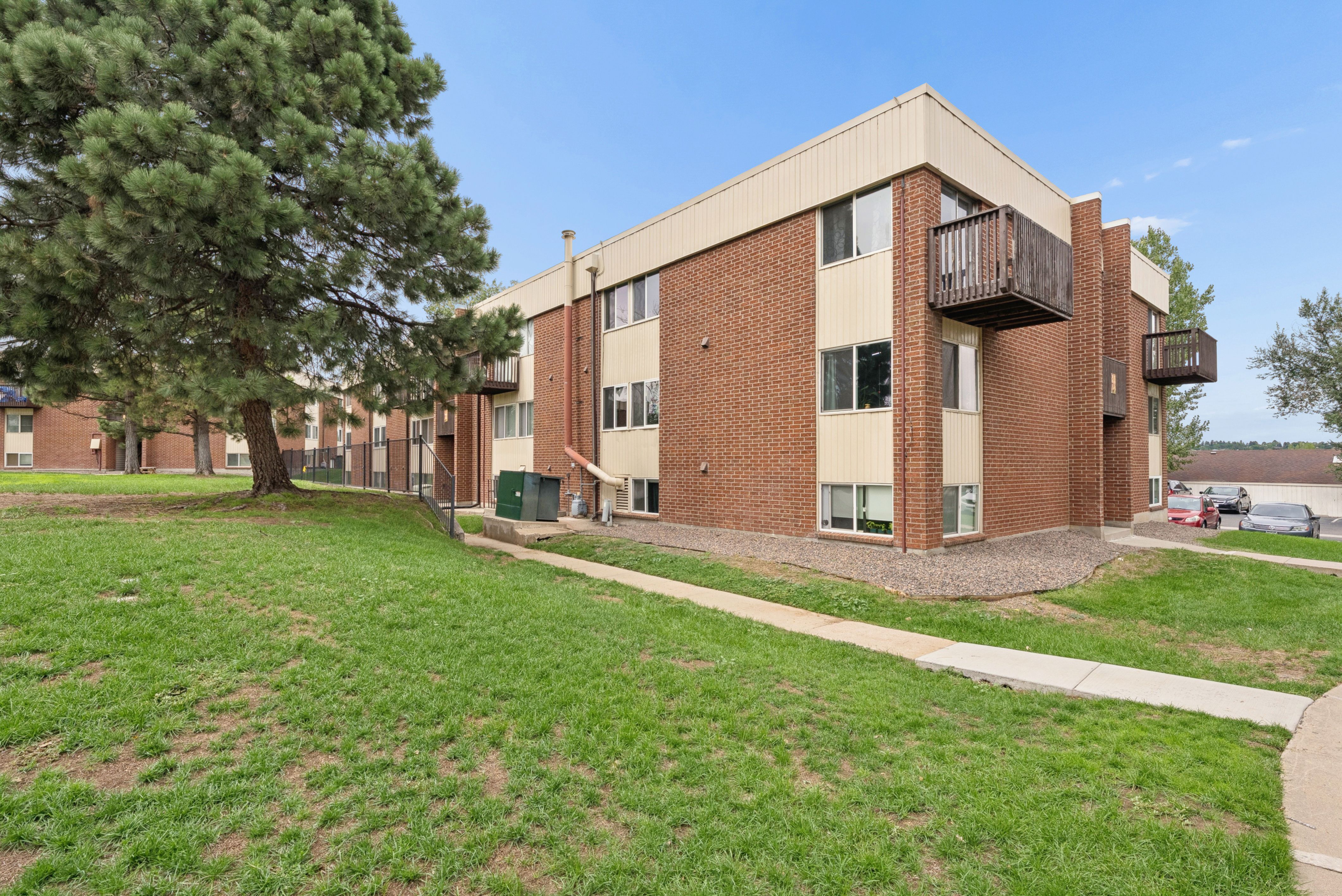  Fresh, Fully Remodeled & Move-In Ready - 物件實景