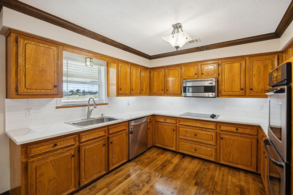 St. Paul, Texas, 75098, United States, 5 Bedrooms Bedrooms, ,3 BathroomsBathrooms,Residential,For Sale,1989242