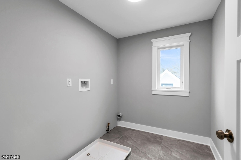 Bernards Twp., New Jersey, 07920, United States, 6 Bedrooms Bedrooms, ,5 BathroomsBathrooms,Residential,For Sale,2001685