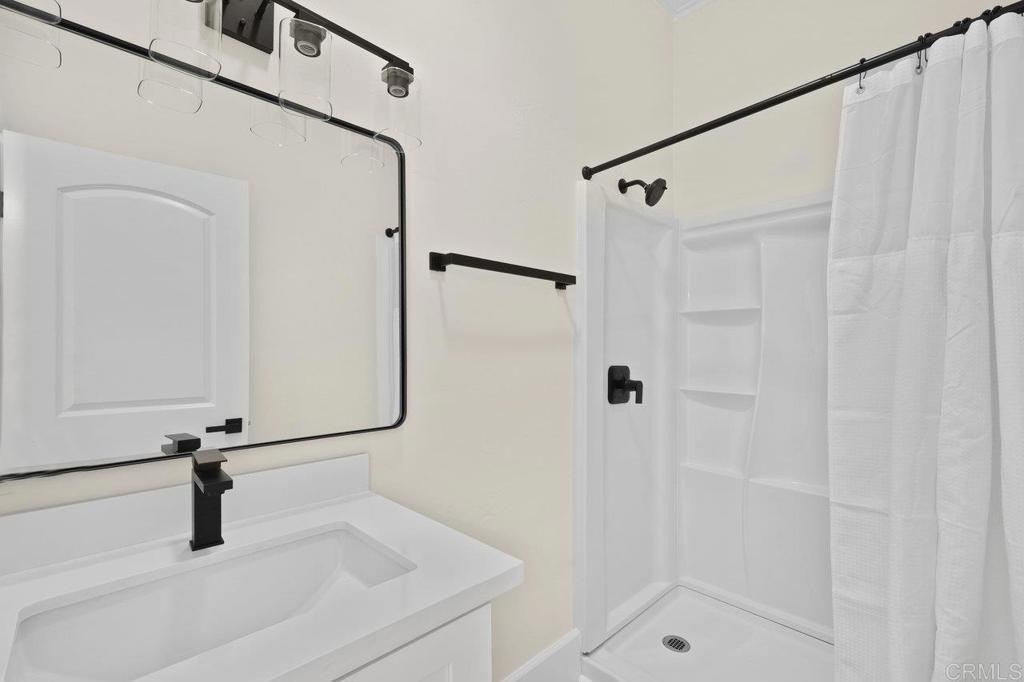 Alpine, California, 91901, United States, 4 Bedrooms Bedrooms, ,4 BathroomsBathrooms,Residential,For Sale,1905868