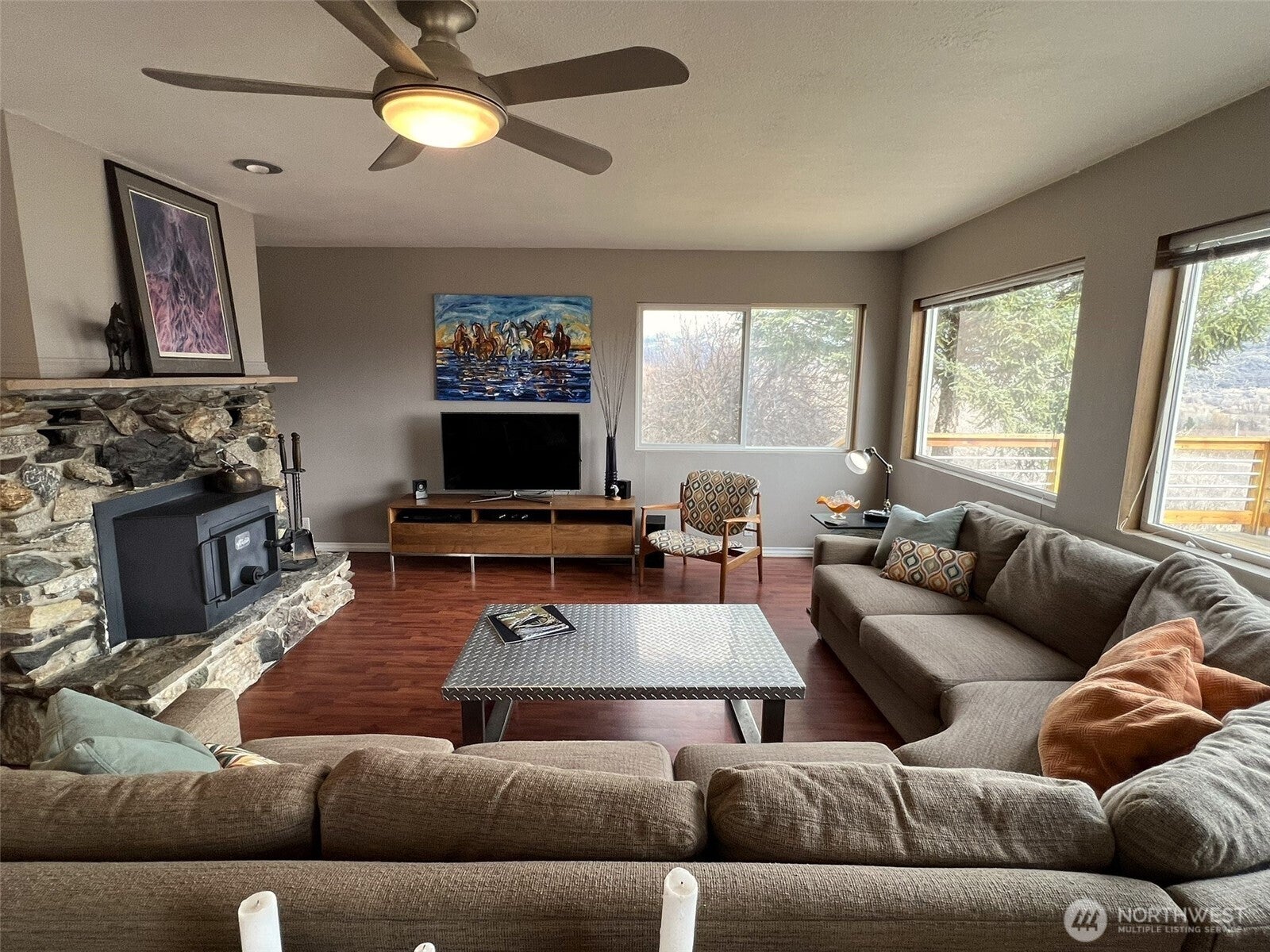 Oroville, Washington, 98844, United States, 3 Bedrooms Bedrooms, ,1 BathroomBathrooms,Residential,For Sale,2002017