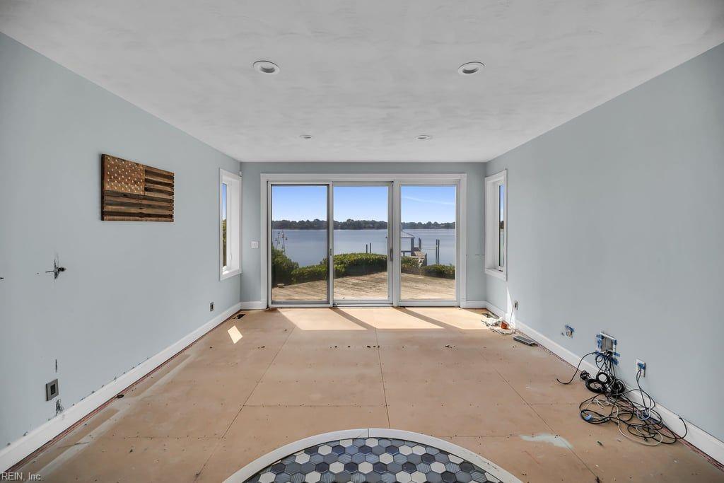 Portsmouth, Virginia, 23703, United States, 4 Bedrooms Bedrooms, ,4 BathroomsBathrooms,Residential,For Sale,1921206