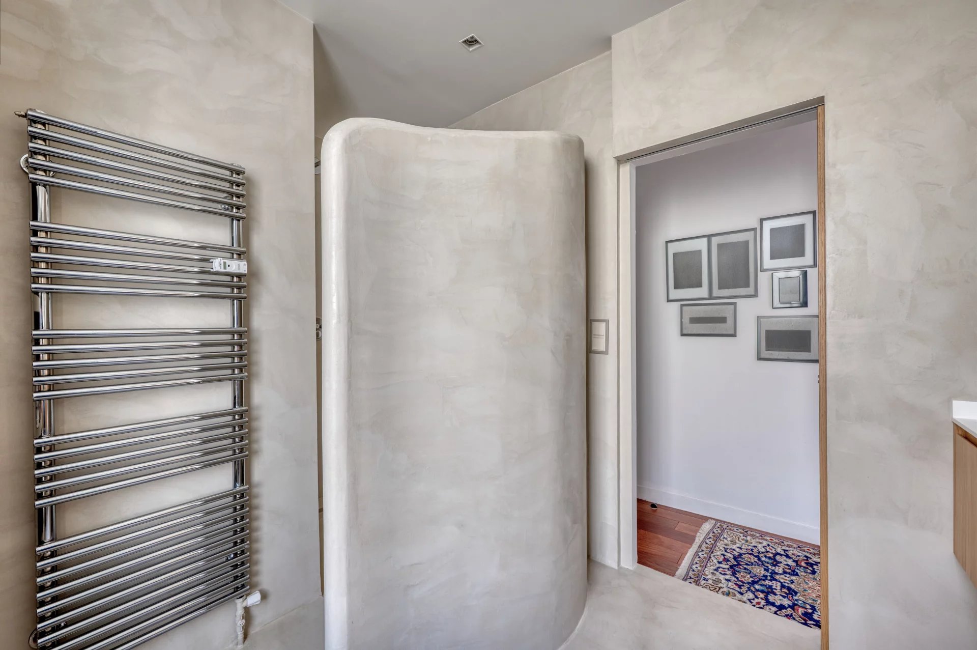 Paris 16th, Île-de-France, 75016, FR, 2 Bedrooms Bedrooms, ,3 BathroomsBathrooms,Residential,For Sale,1837594
