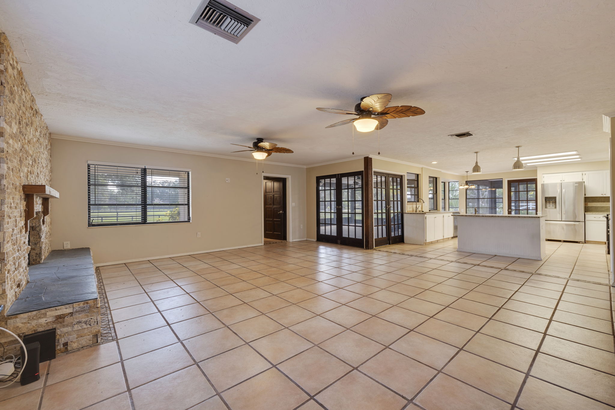 Palmetto, Florida, 34221, United States, 5 Bedrooms Bedrooms, ,4 BathroomsBathrooms,Residential,For Sale,1921911