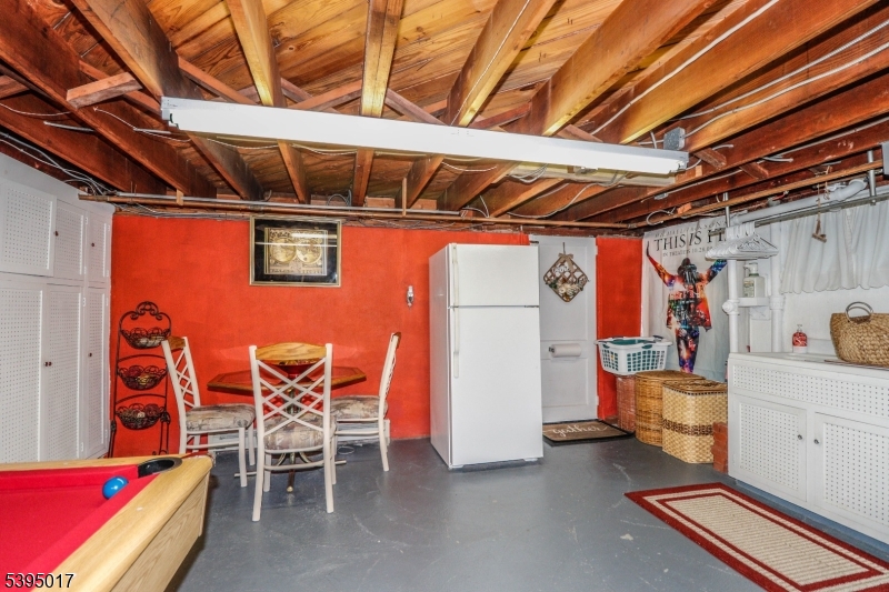 Rahway City, New Jersey, 07065, United States, 4 Bedrooms Bedrooms, ,2 BathroomsBathrooms,Residential,For Sale,1986510