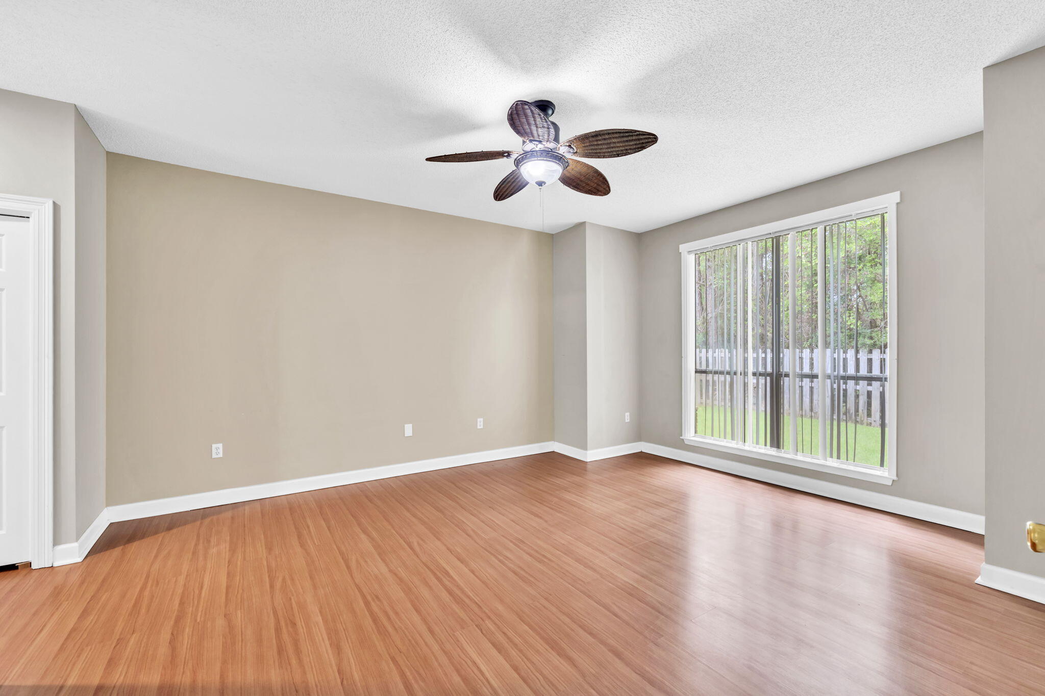 Santa Rosa Beach, Florida, 32459, United States, 3 Bedrooms Bedrooms, ,3 BathroomsBathrooms,Residential,For Sale,1927452