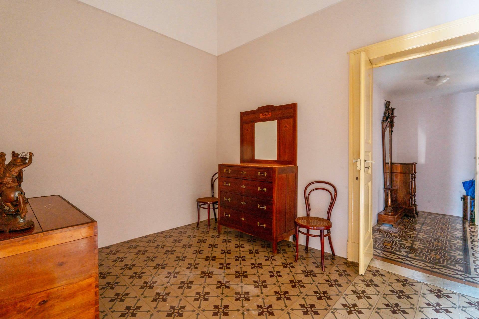 Piazza XX Settembre, Martina Franca, Taranto, 74015, IT, 8 Bedrooms Bedrooms, ,4 BathroomsBathrooms,Residential,For Sale,Piazza XX Settembre,1657102