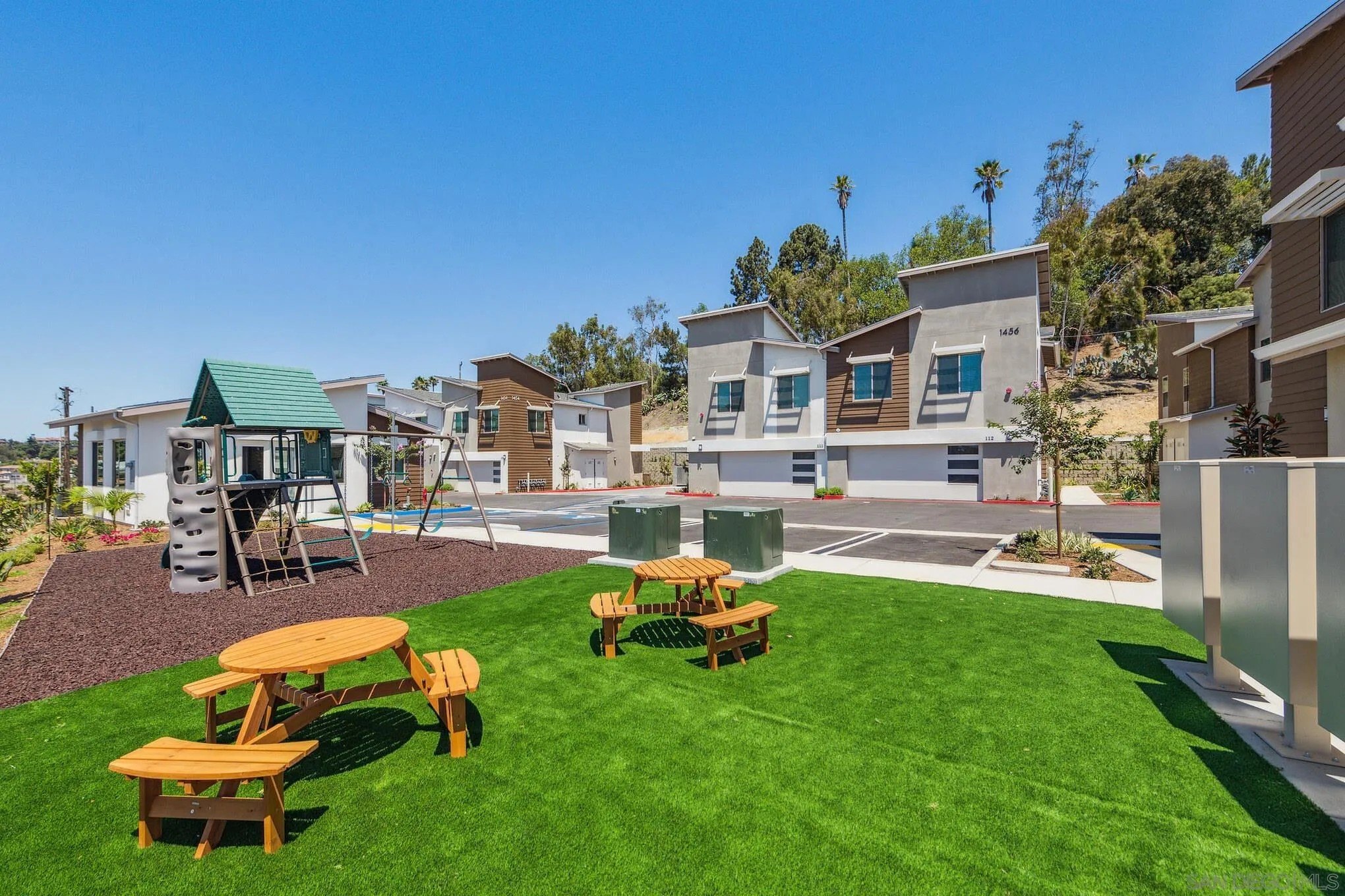 Vista, California, 92084, United States, 90 Bedrooms Bedrooms, ,112 BathroomsBathrooms,Residential,For Sale,1902308