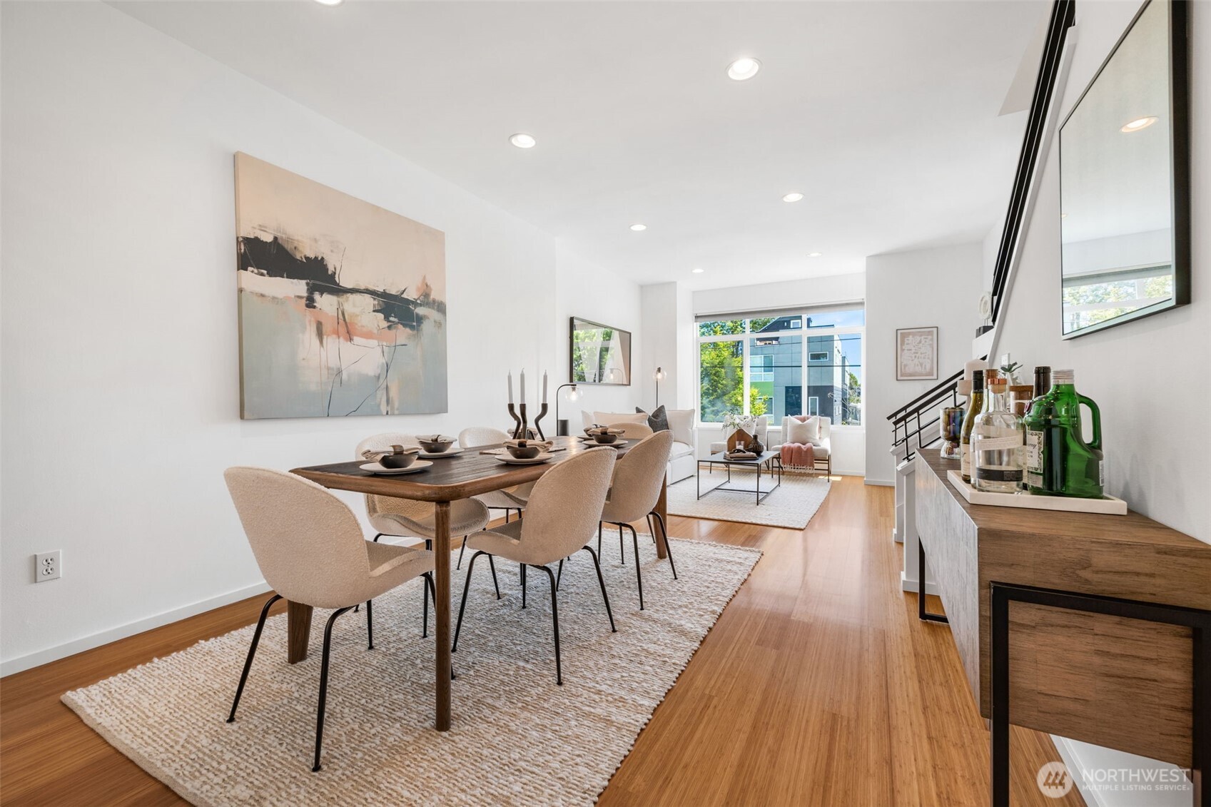 Seattle, Washington, 98112, United States, 3 Bedrooms Bedrooms, ,2 BathroomsBathrooms,Residential,For Sale,1850113