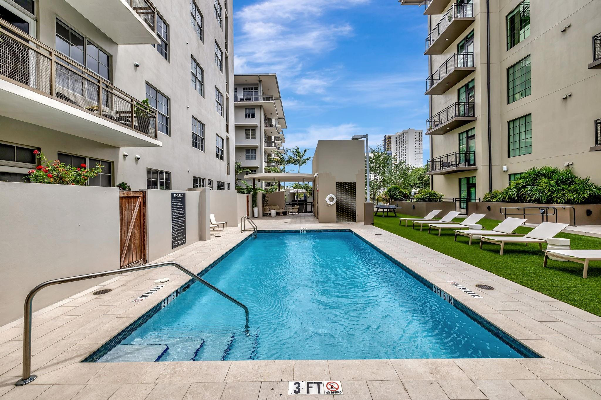 Fort Lauderdale, Florida, 33301, United States, 2 Bedrooms Bedrooms, ,2 BathroomsBathrooms,Residential,For Sale,1977378