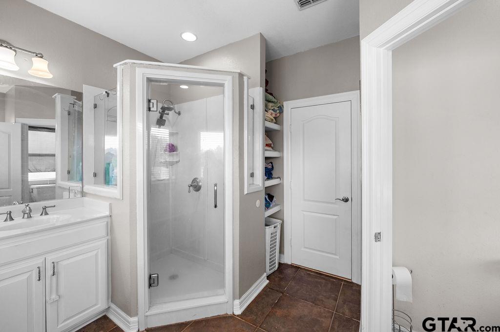 Winona, Texas, 75792, United States, 3 Bedrooms Bedrooms, ,2 BathroomsBathrooms,Residential,For Sale,1777400