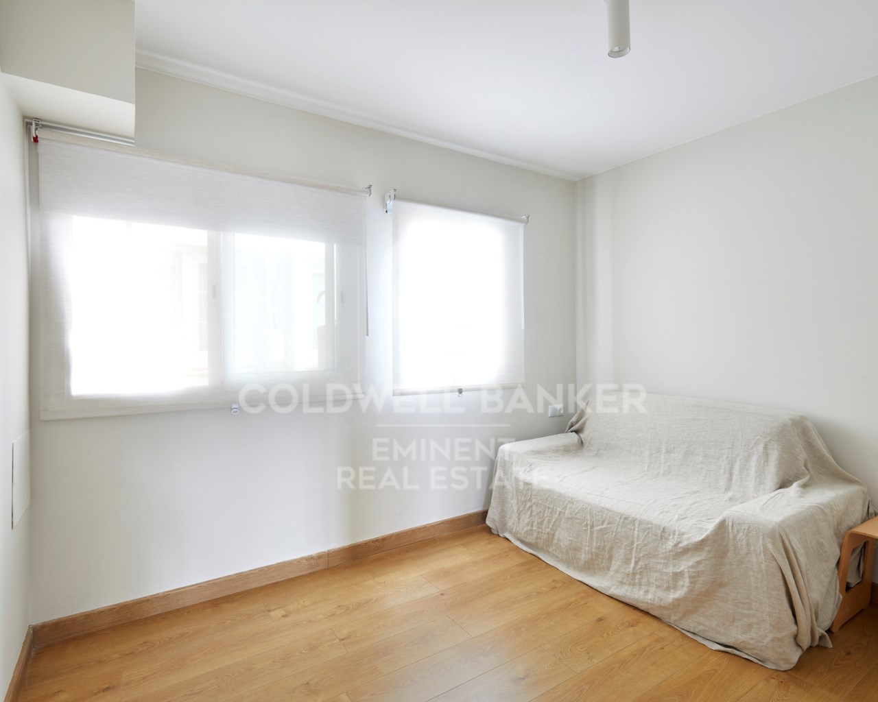 Barcelona, Catalonia, ES, 2 Bedrooms Bedrooms, ,2 BathroomsBathrooms,Residential,For Sale,1896626