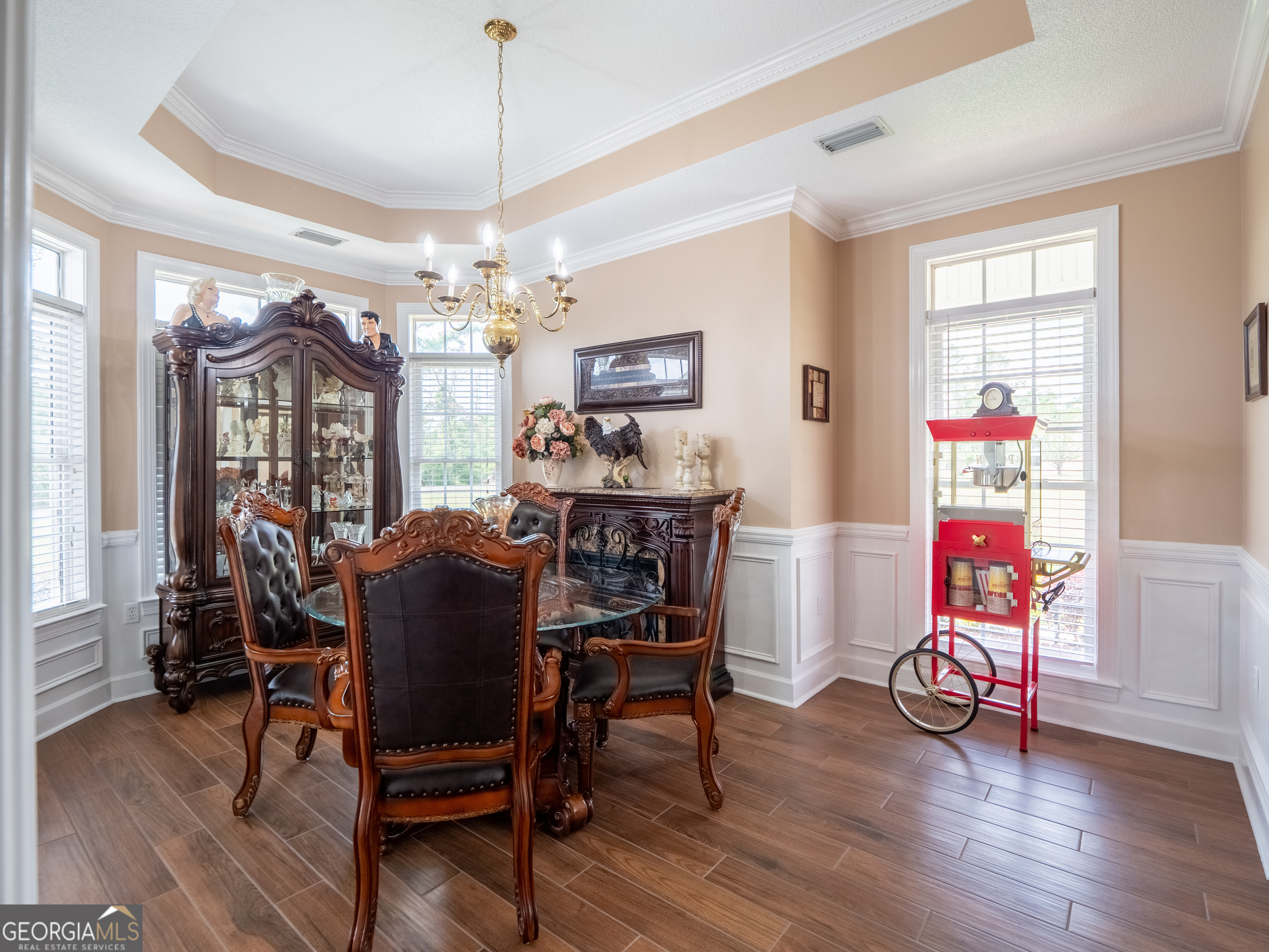 Valdosta, Georgia, 31601, United States, 3 Bedrooms Bedrooms, ,4 BathroomsBathrooms,Residential,For Sale,1836359
