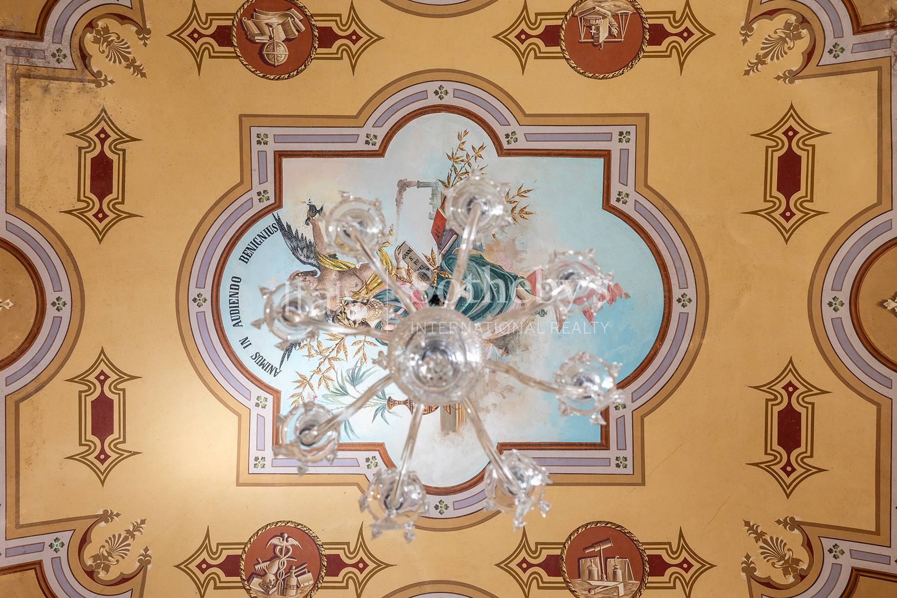  A prestigious 19th-century palace in Ragusa