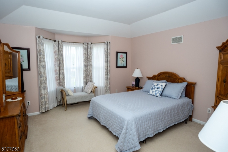 Raritan Twp., New Jersey, 08822, United States, 3 Bedrooms Bedrooms, ,3 BathroomsBathrooms,Residential,For Sale,1913482