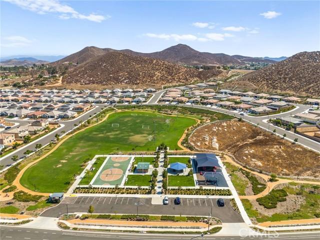 Menifee, California, 92585, United States, 4 Bedrooms Bedrooms, ,2 BathroomsBathrooms,Residential,For Sale,1932799