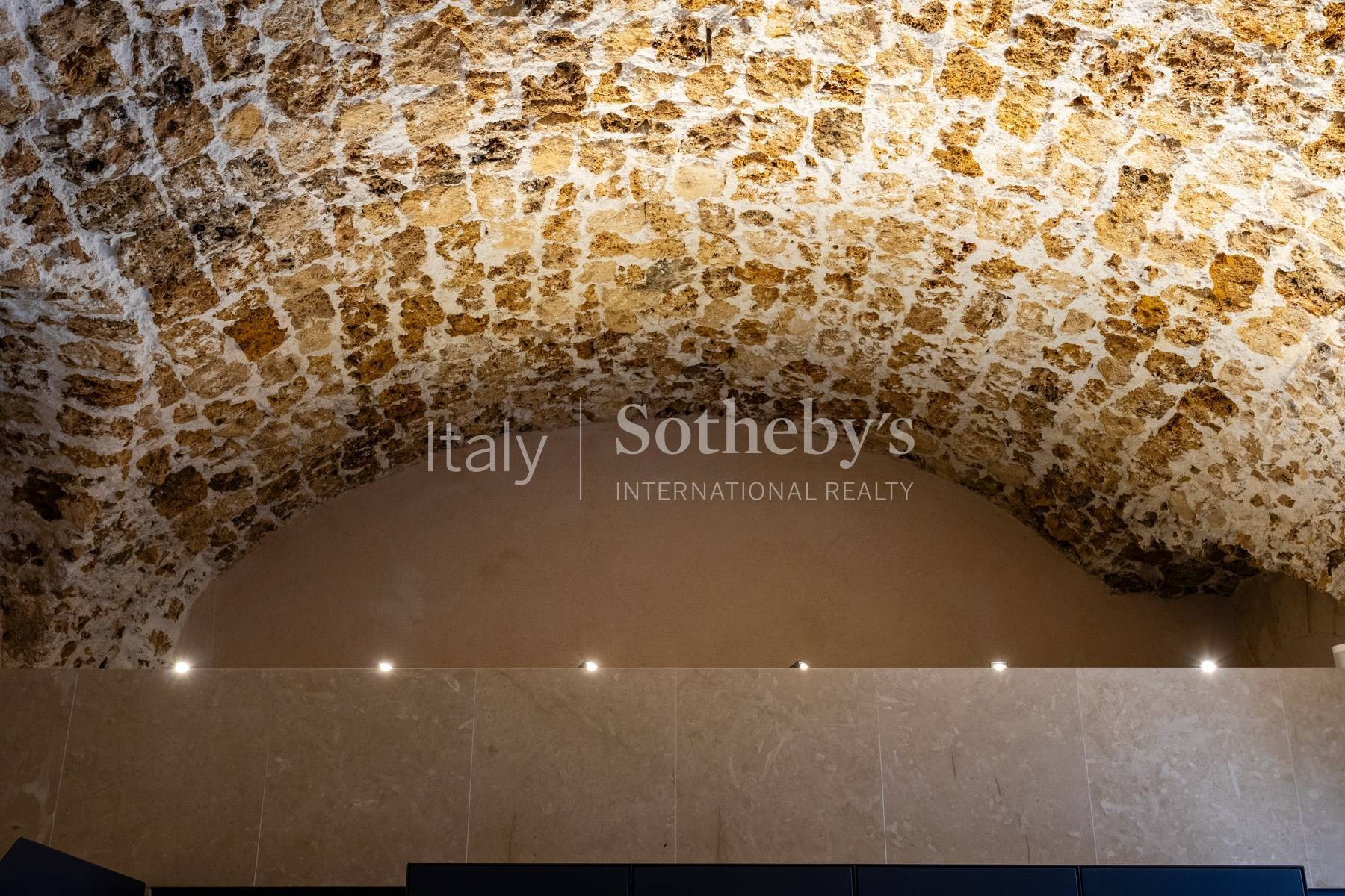  Elegant historic property in the heart of Noto Alta - 物件實景