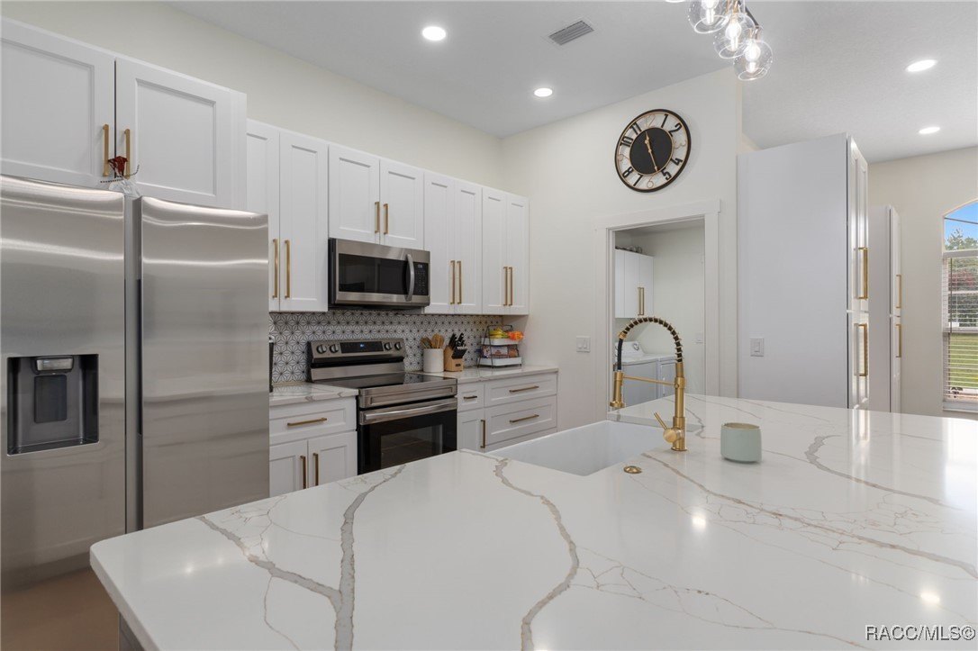 Beverly Hills, Florida, 34465, United States, 3 Bedrooms Bedrooms, ,2 BathroomsBathrooms,Residential,For Sale,1976634