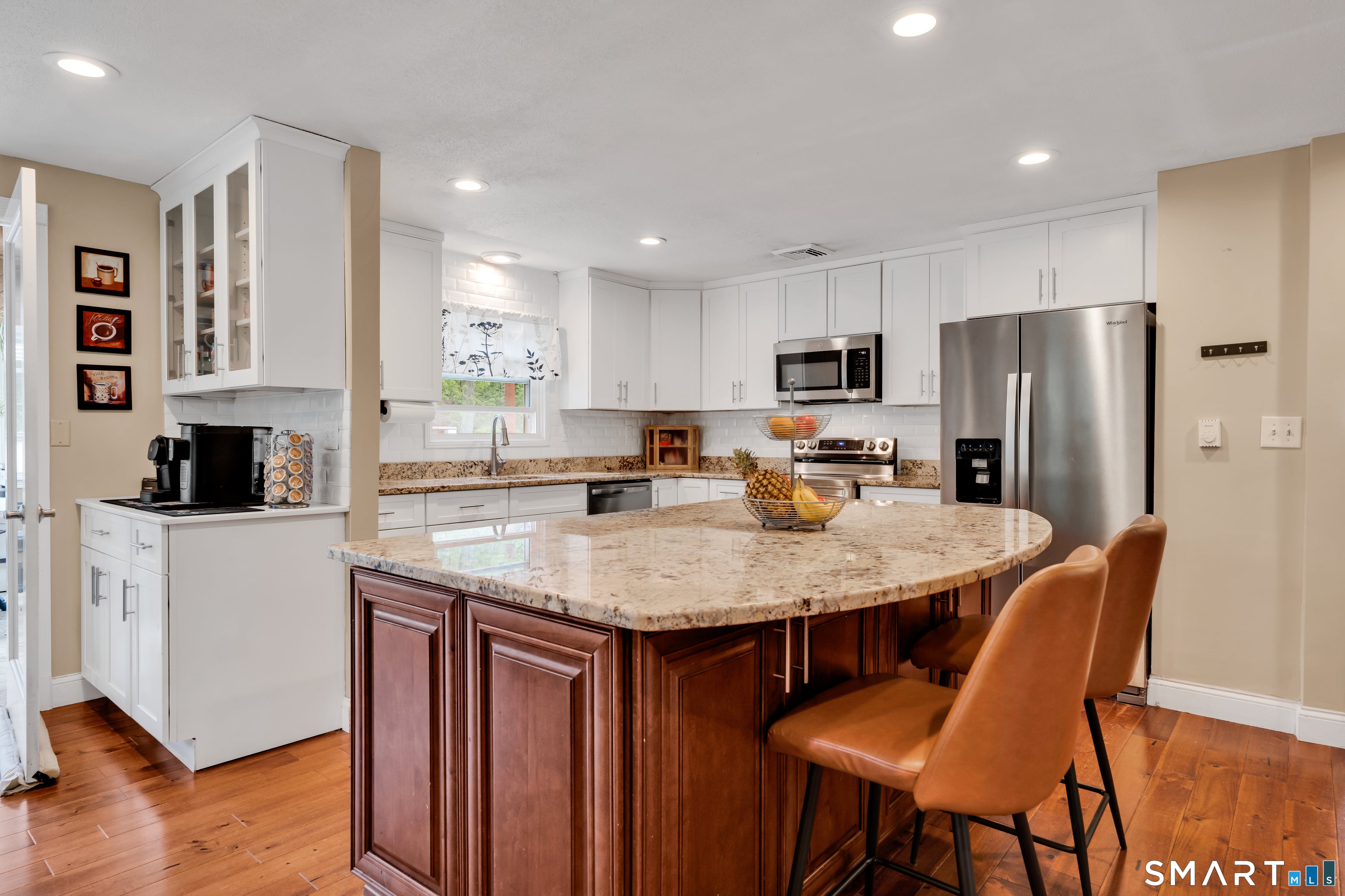 Southington, Connecticut, 06489, United States, 4 Bedrooms Bedrooms, ,3 BathroomsBathrooms,Residential,For Sale,2048016