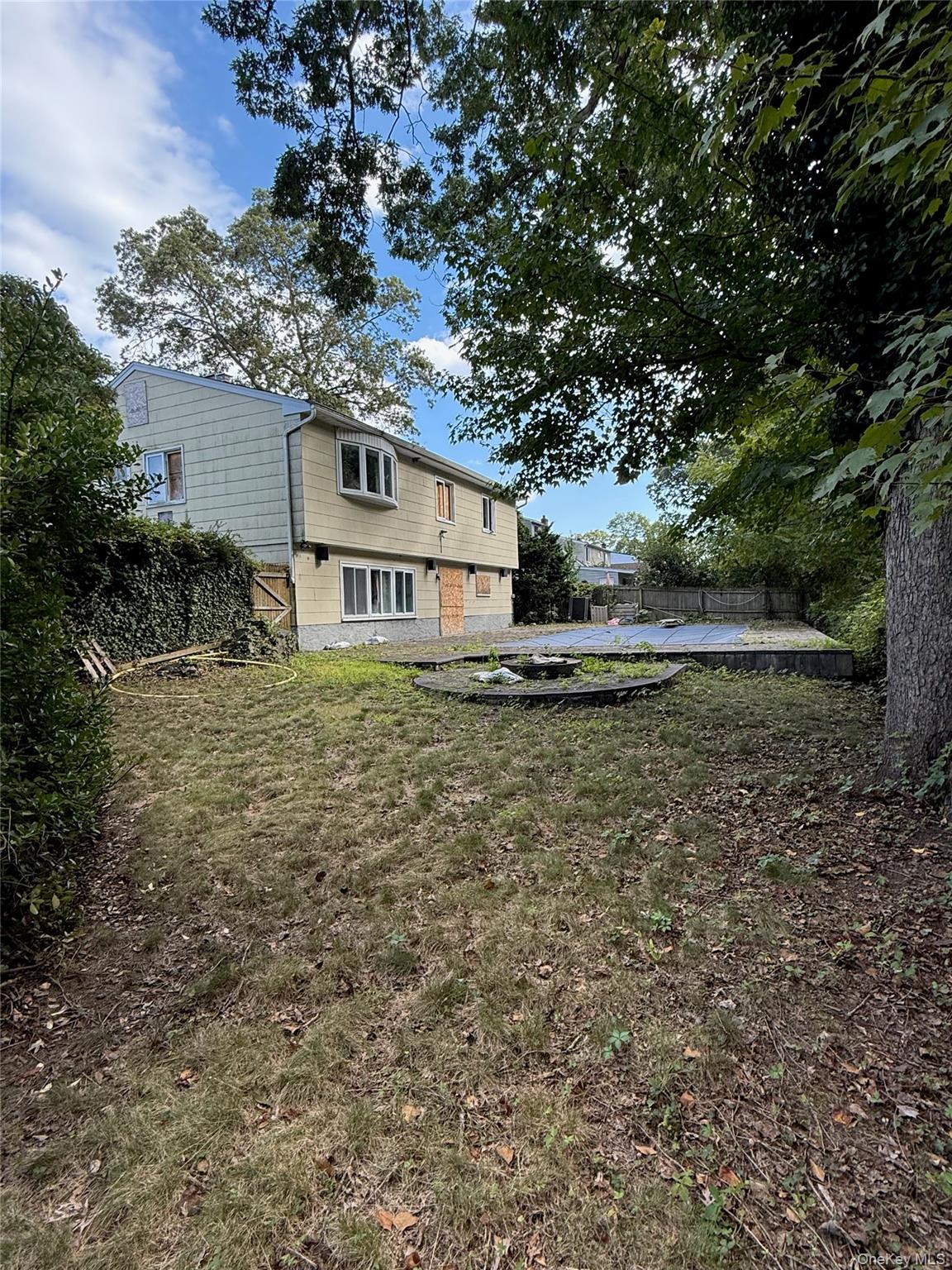 Massapequa Park, New York, 11762, United States, 4 Bedrooms Bedrooms, ,3 BathroomsBathrooms,Residential,For Sale,1949426