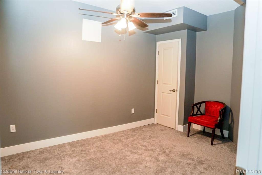 Brighton, Michigan, 48114, United States, 4 Bedrooms Bedrooms, ,5 BathroomsBathrooms,Residential,For Sale,1837893