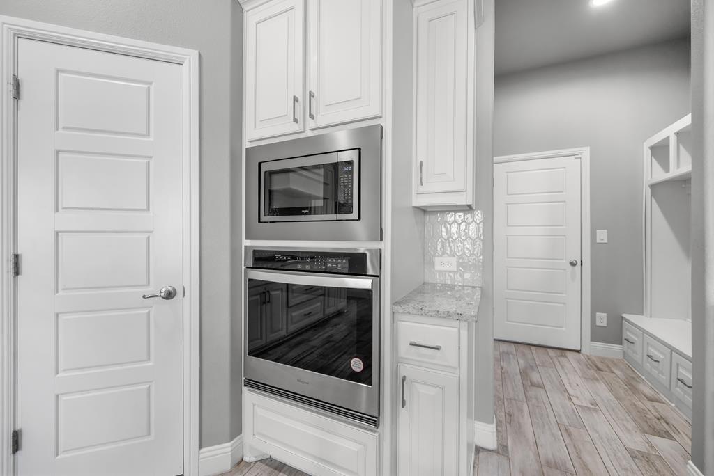 Midland, Texas, 79705, United States, 5 Bedrooms Bedrooms, ,5 BathroomsBathrooms,Residential,For Sale,1998422