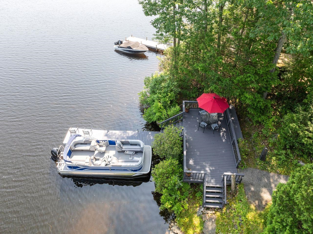 Nottingham, New Hampshire, 03290, United States, 3 Bedrooms Bedrooms, ,Residential,For Sale,1866436