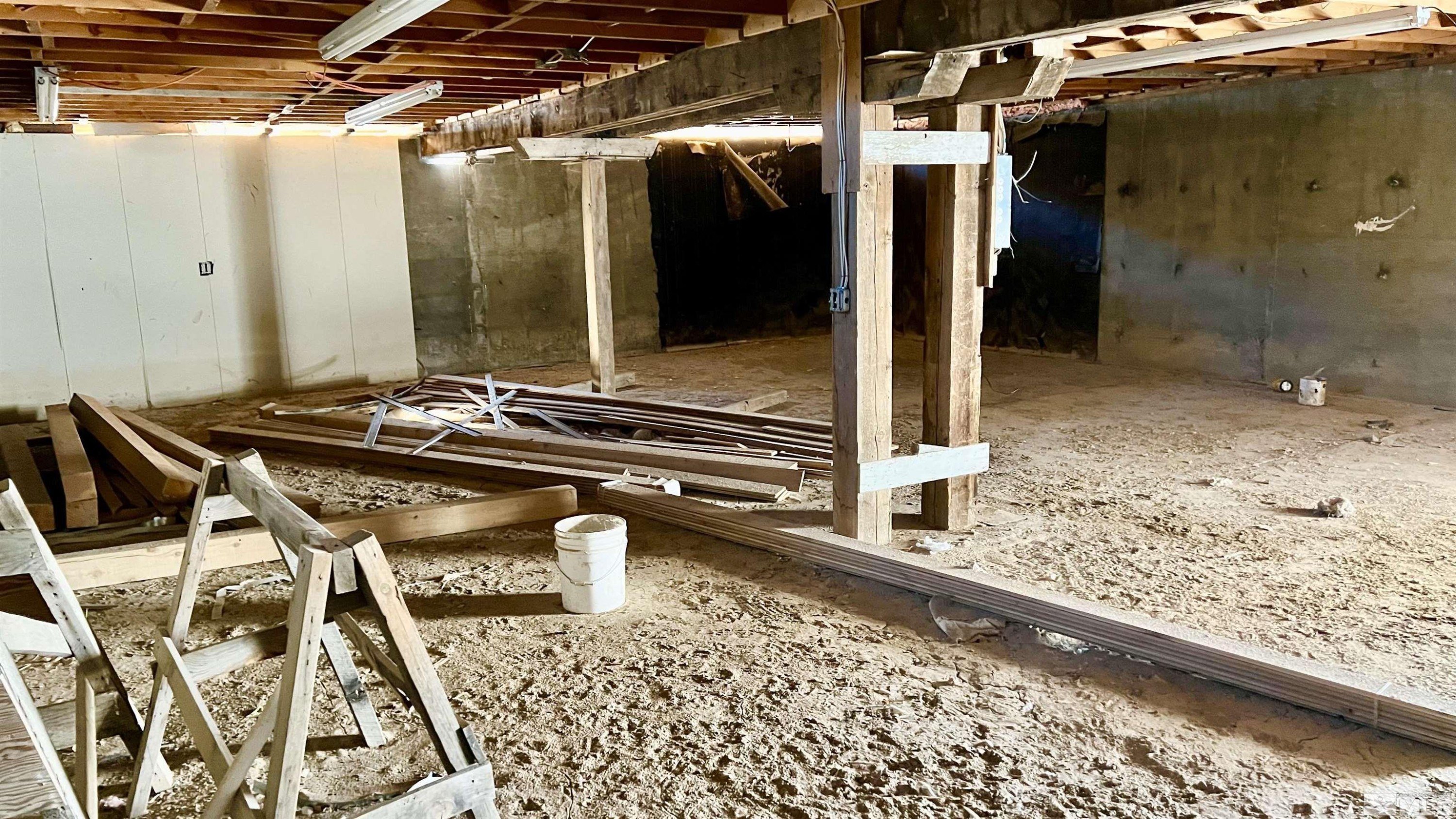 Unionville, Nevada, 89418, United States, 4 Bedrooms Bedrooms, ,2 BathroomsBathrooms,Residential,For Sale,1975232