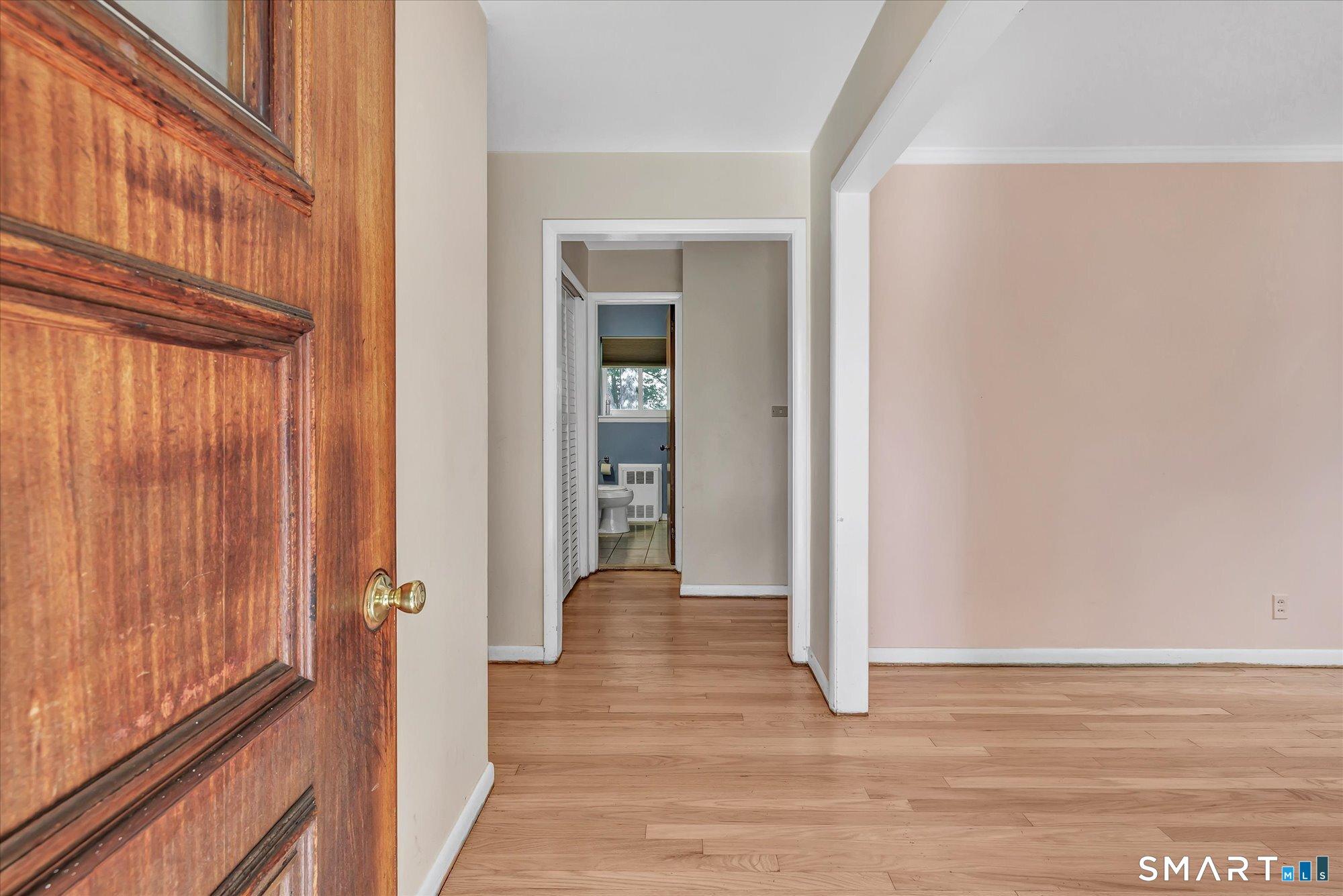 Trumbull, Connecticut, 06611, United States, 3 Bedrooms Bedrooms, ,2 BathroomsBathrooms,Residential,For Sale,2048685