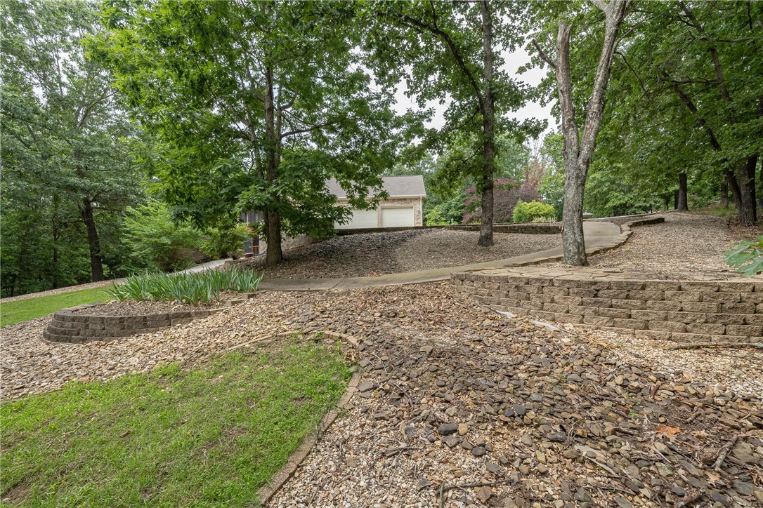 Bella Vista, Arkansas, 72715, United States, 3 Bedrooms Bedrooms, ,4 BathroomsBathrooms,Residential,For Sale,1941040