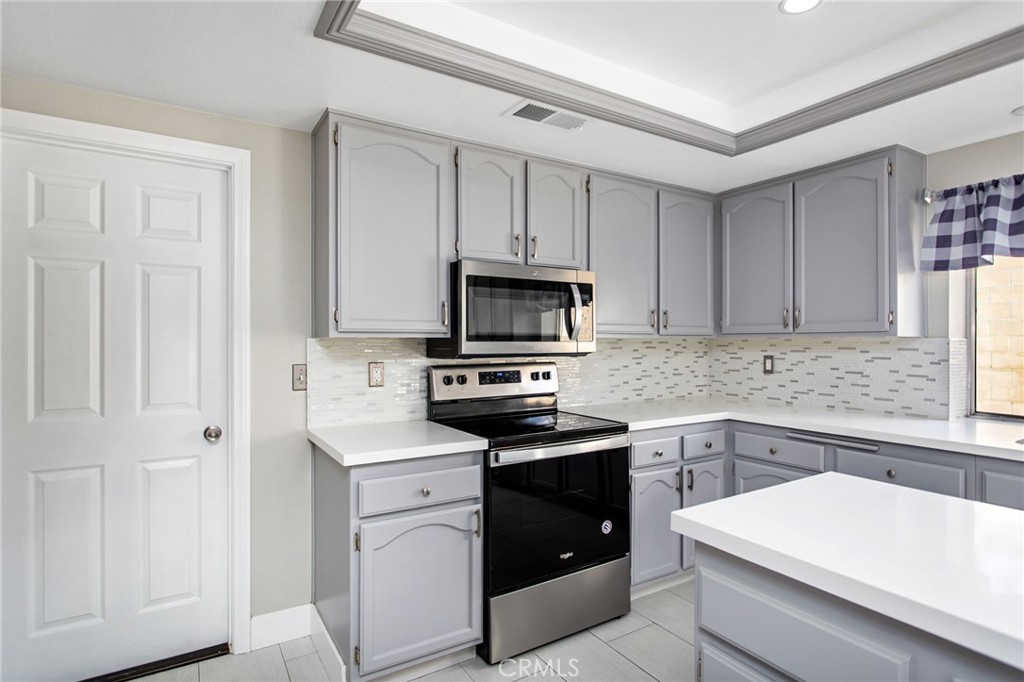 Canyon Lake, California, 92587, United States, 3 Bedrooms Bedrooms, ,2 BathroomsBathrooms,Residential,For Sale,1984479