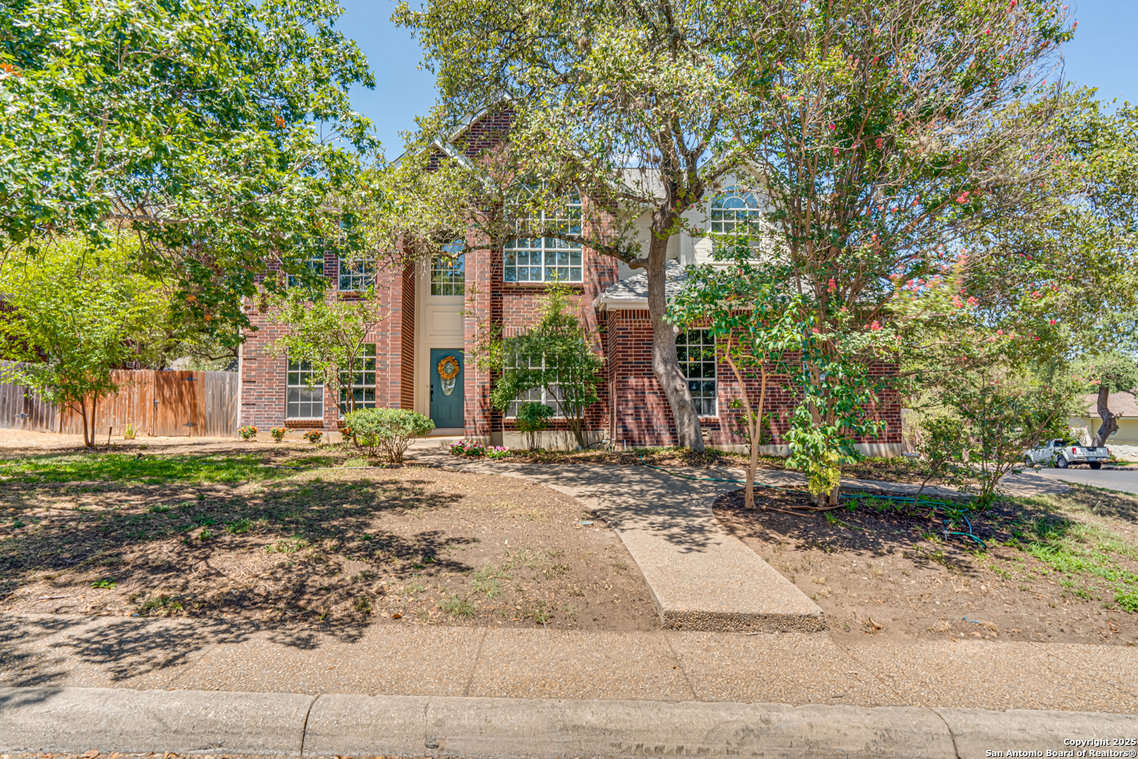 Blackbird Ln, San Antonio, TX 78248