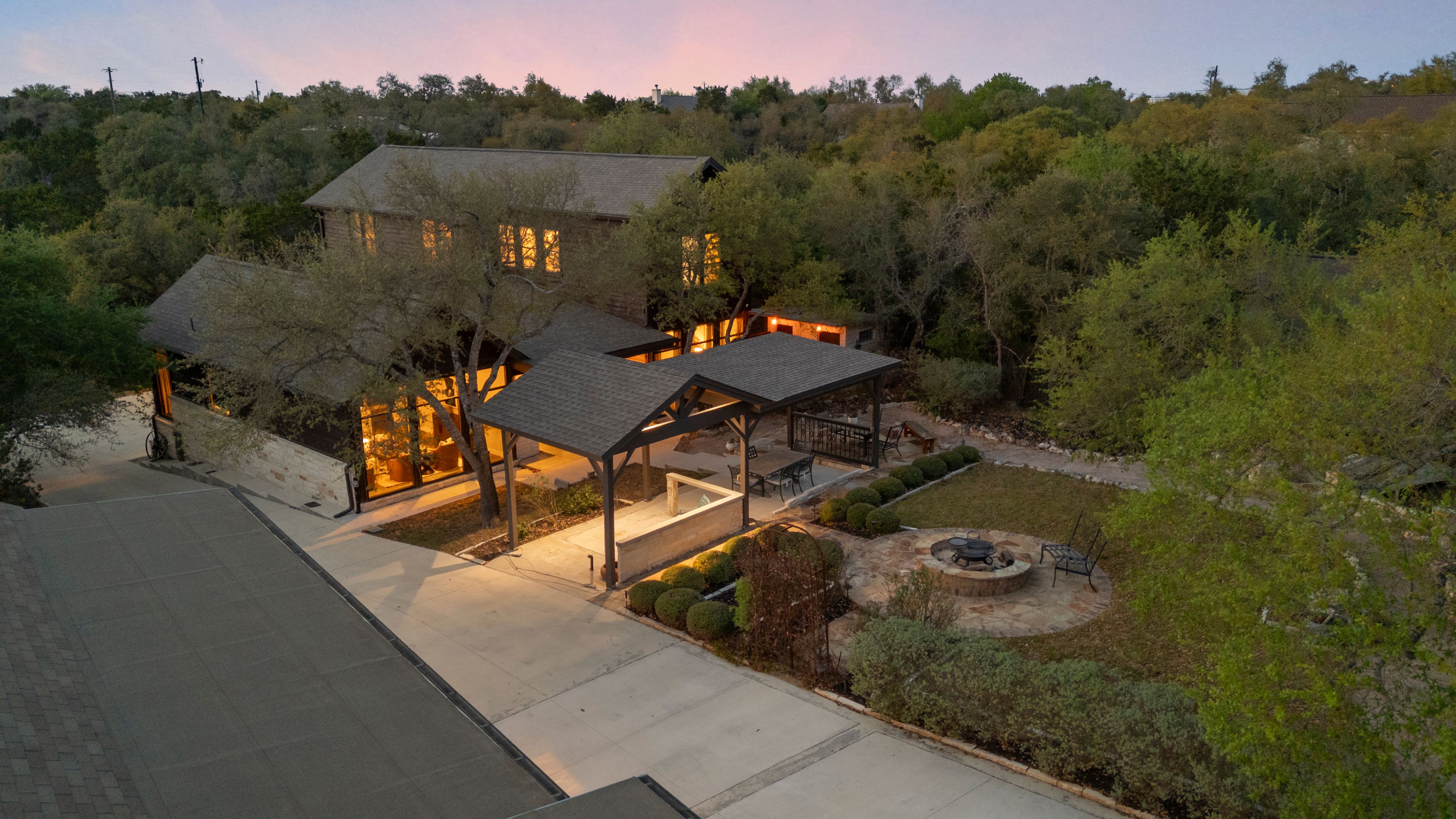  Spring Branch Luxury on 2.3 Acres - 物件實景