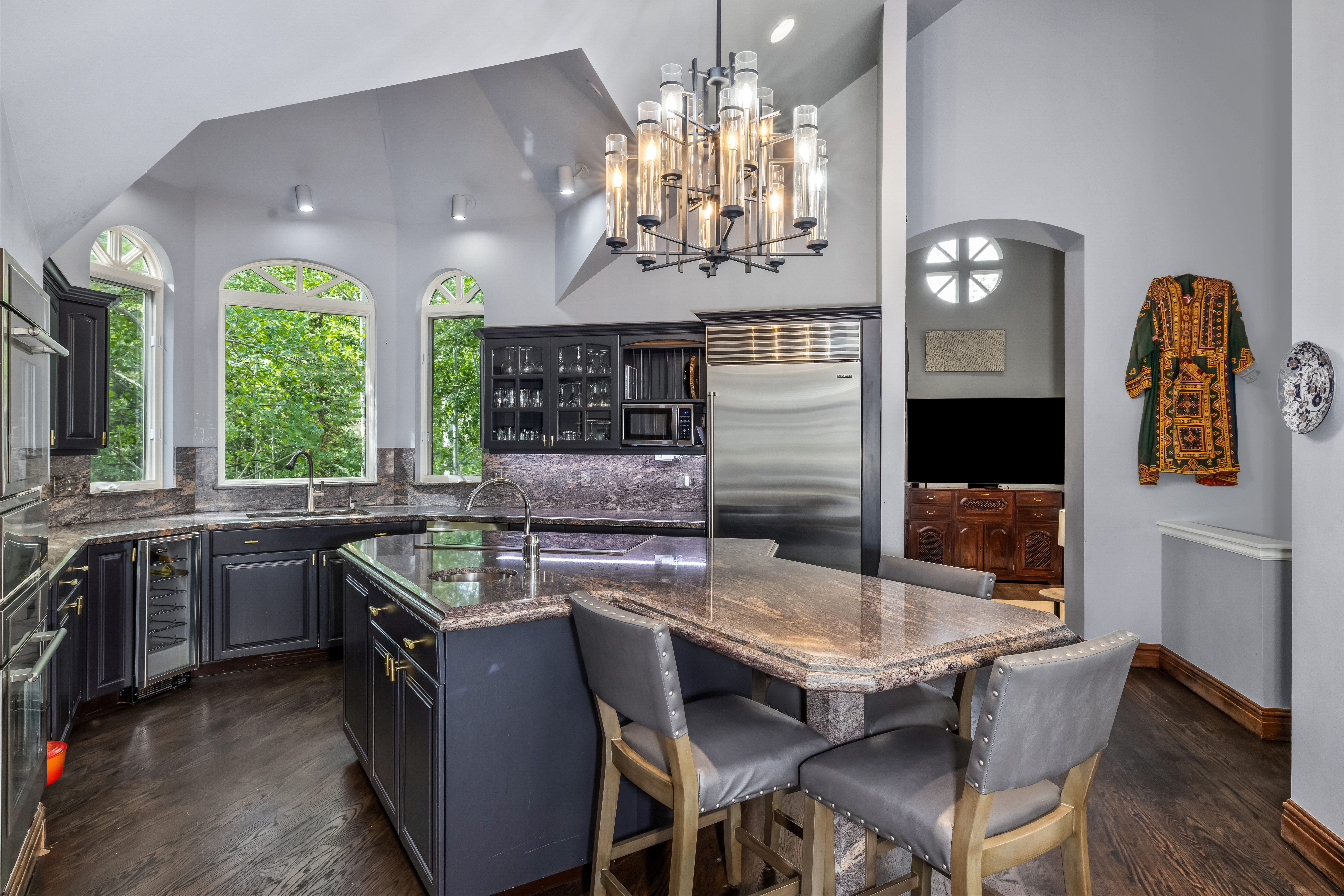  2080 Meadow Brook Drive Offers a Rare Blend of Privacy, and Mountain Living - 物件實景
