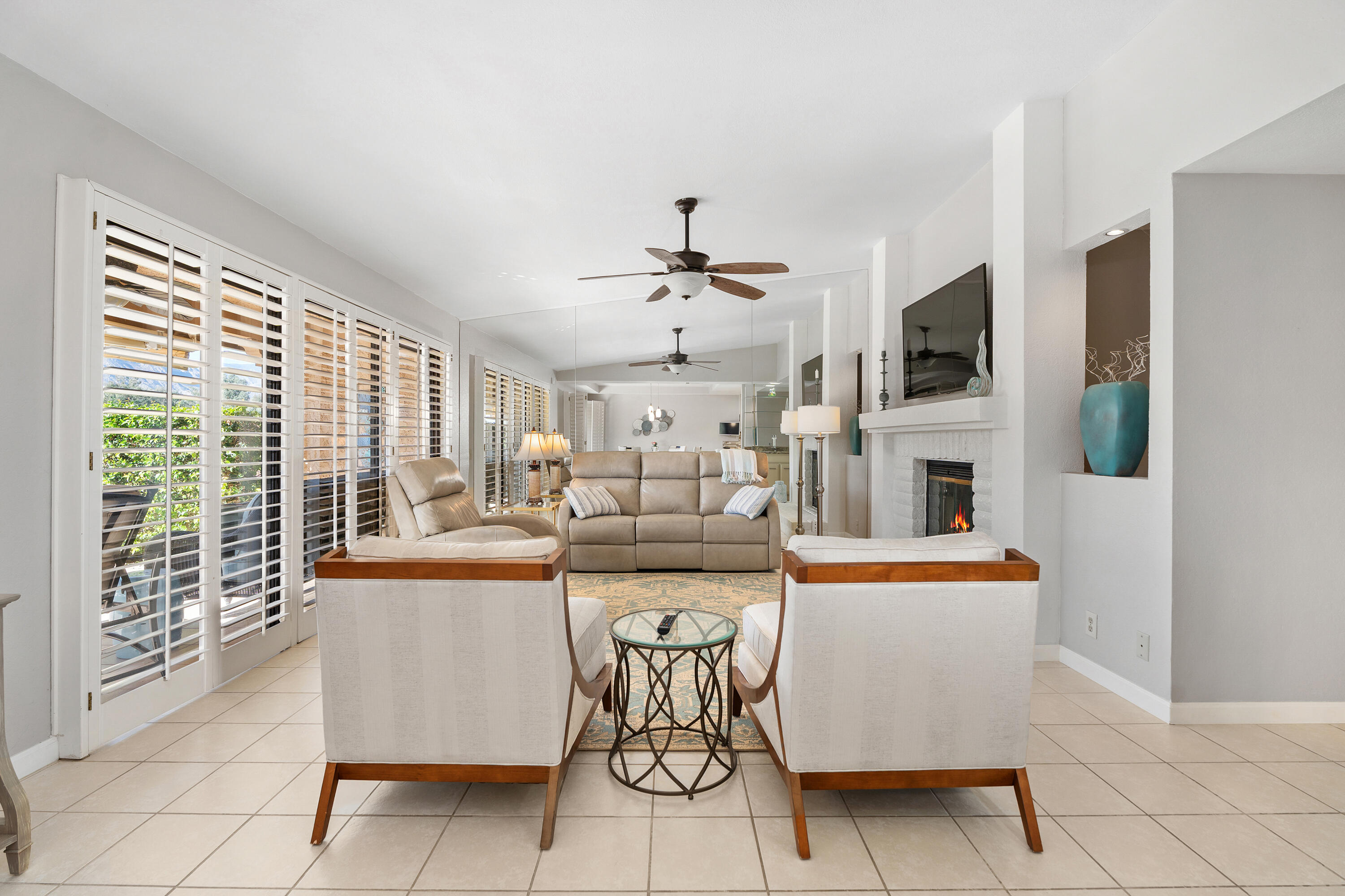 Palm Desert, California, 92260, United States, 3 Bedrooms Bedrooms, ,2 BathroomsBathrooms,Residential,For Sale,1991585