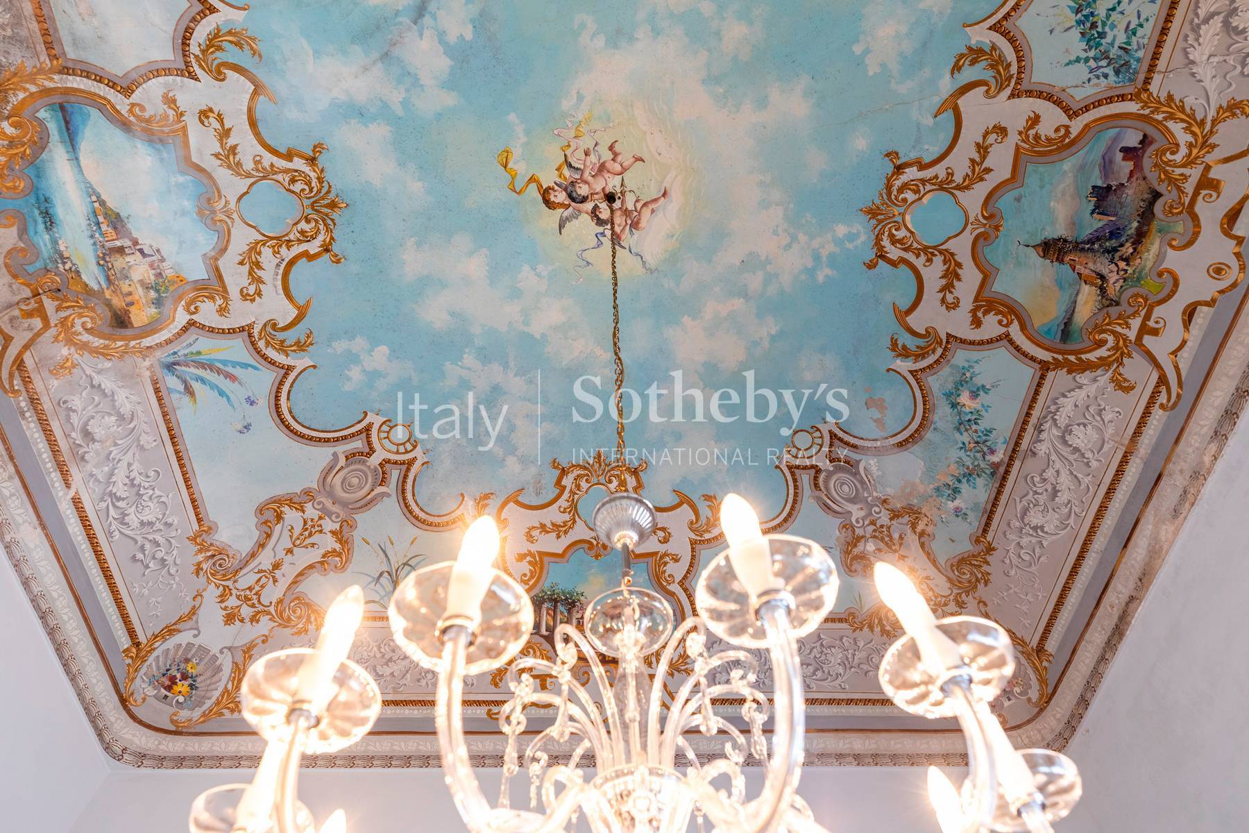  A prestigious 19th-century palace in Ragusa
