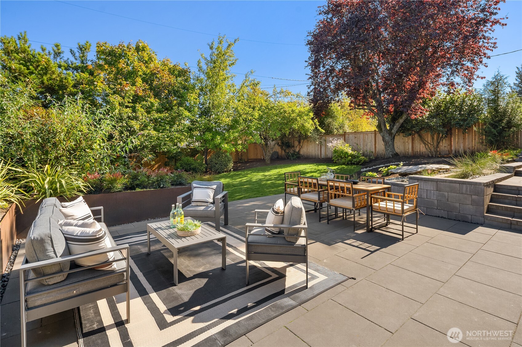 Seattle, Washington, 98177, United States, 4 Bedrooms Bedrooms, ,1 BathroomBathrooms,Residential,For Sale,1988079