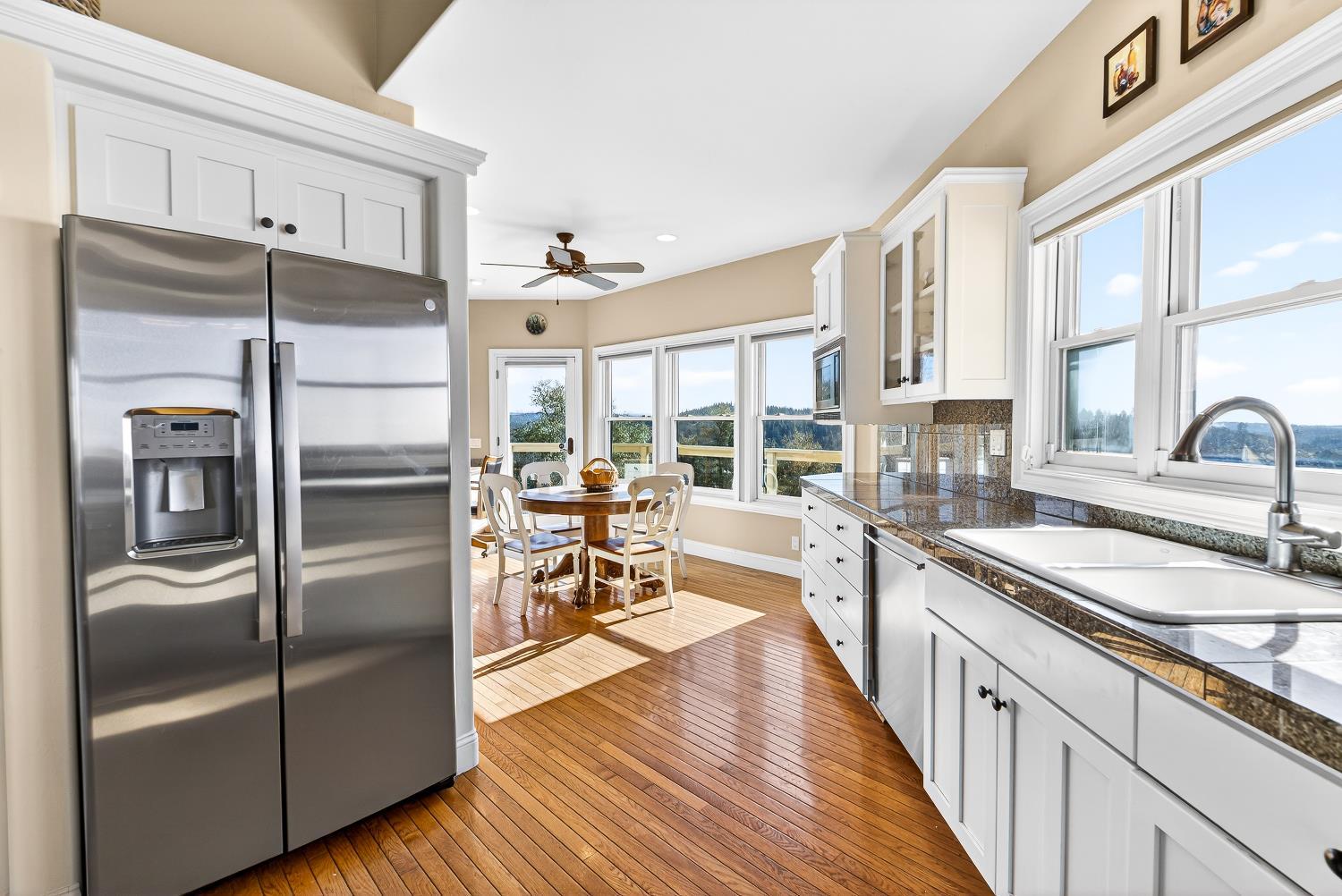 Grass Valley, California, 95949, United States, 3 Bedrooms Bedrooms, ,3 BathroomsBathrooms,Residential,For Sale,2048719