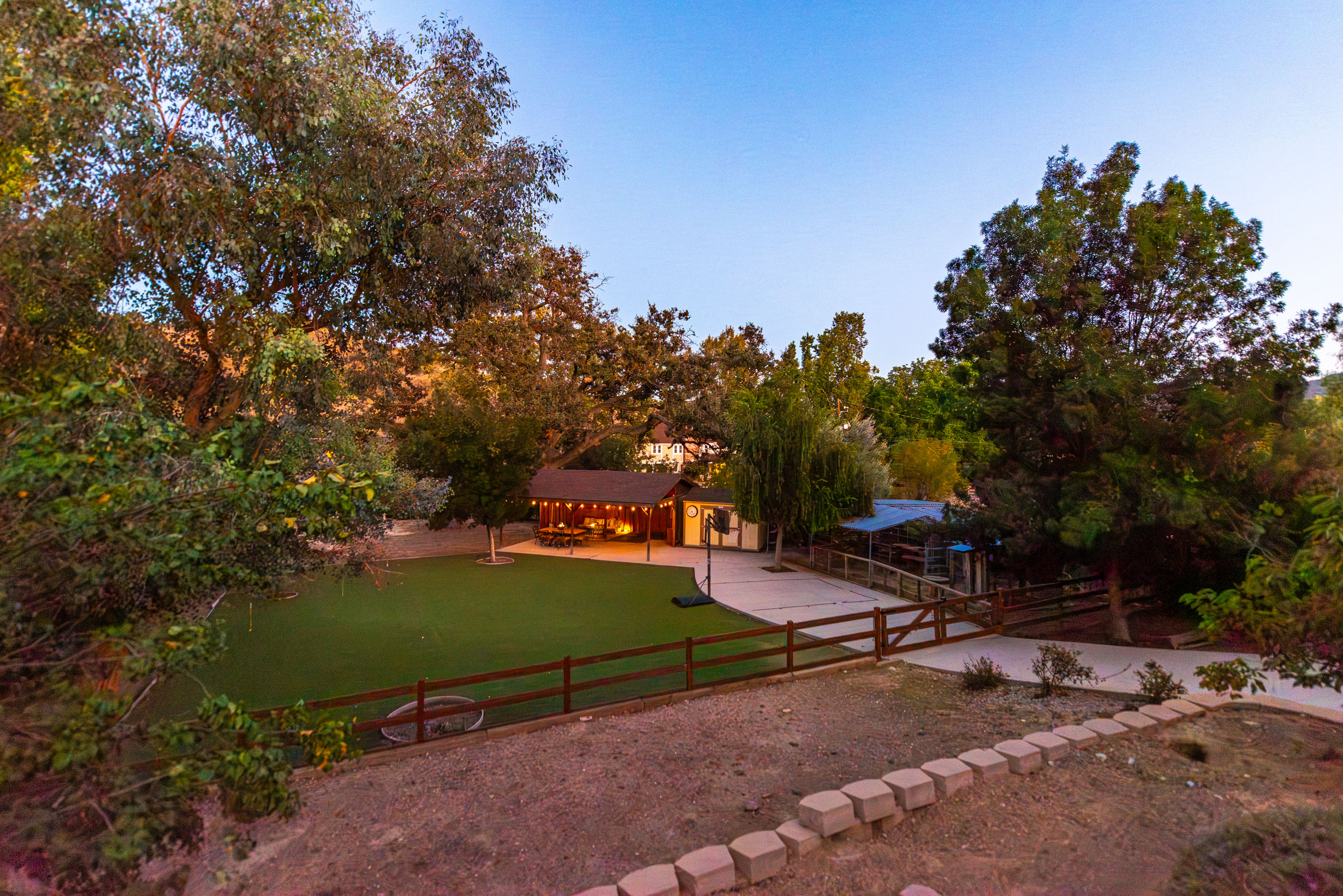  5512 Colodny Drive, Agoura Hills - 物件實景
