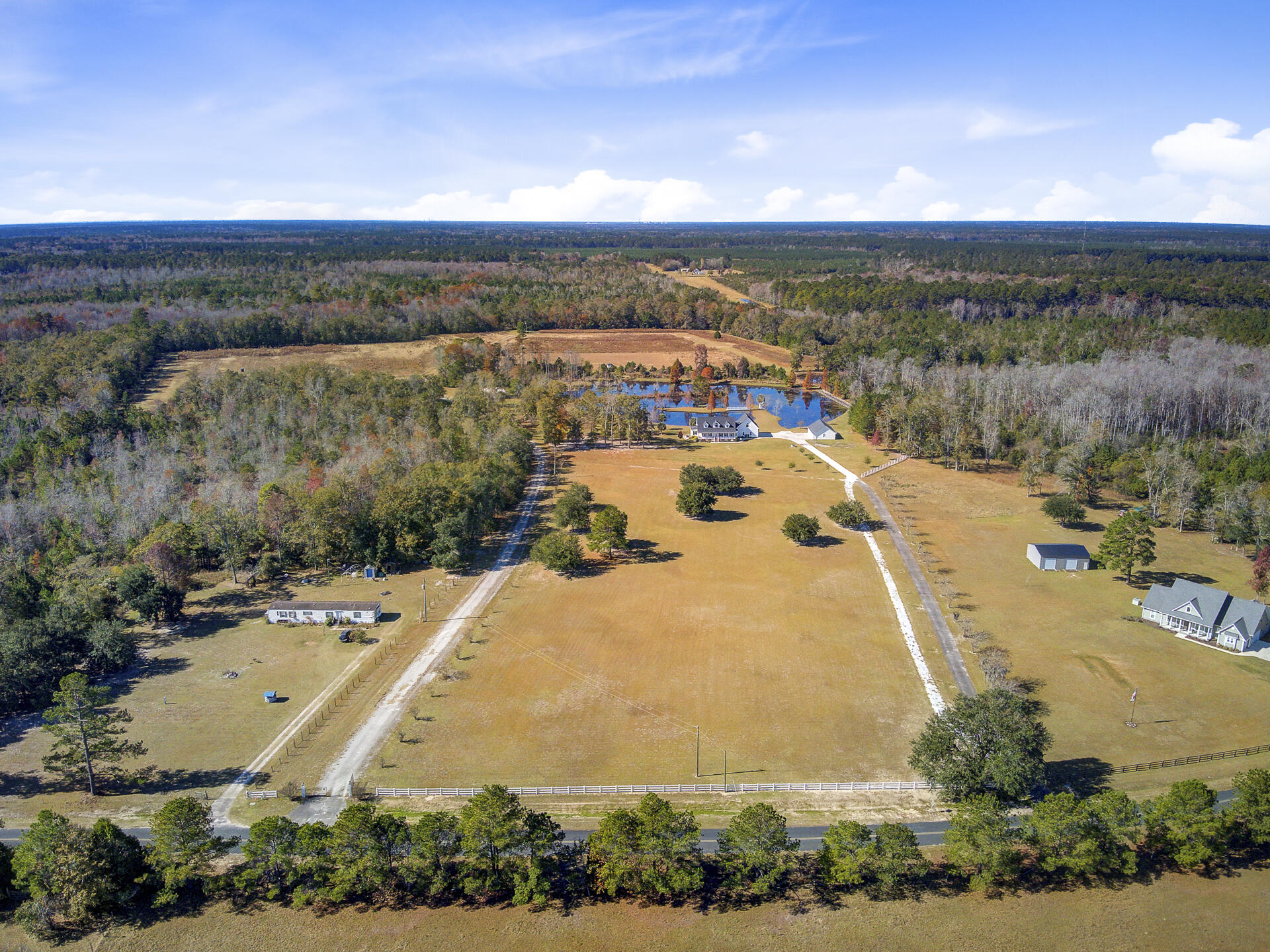 Cross, South Carolina, 29436, United States, 4 Bedrooms Bedrooms, ,3 BathroomsBathrooms,Residential,For Sale,1992832