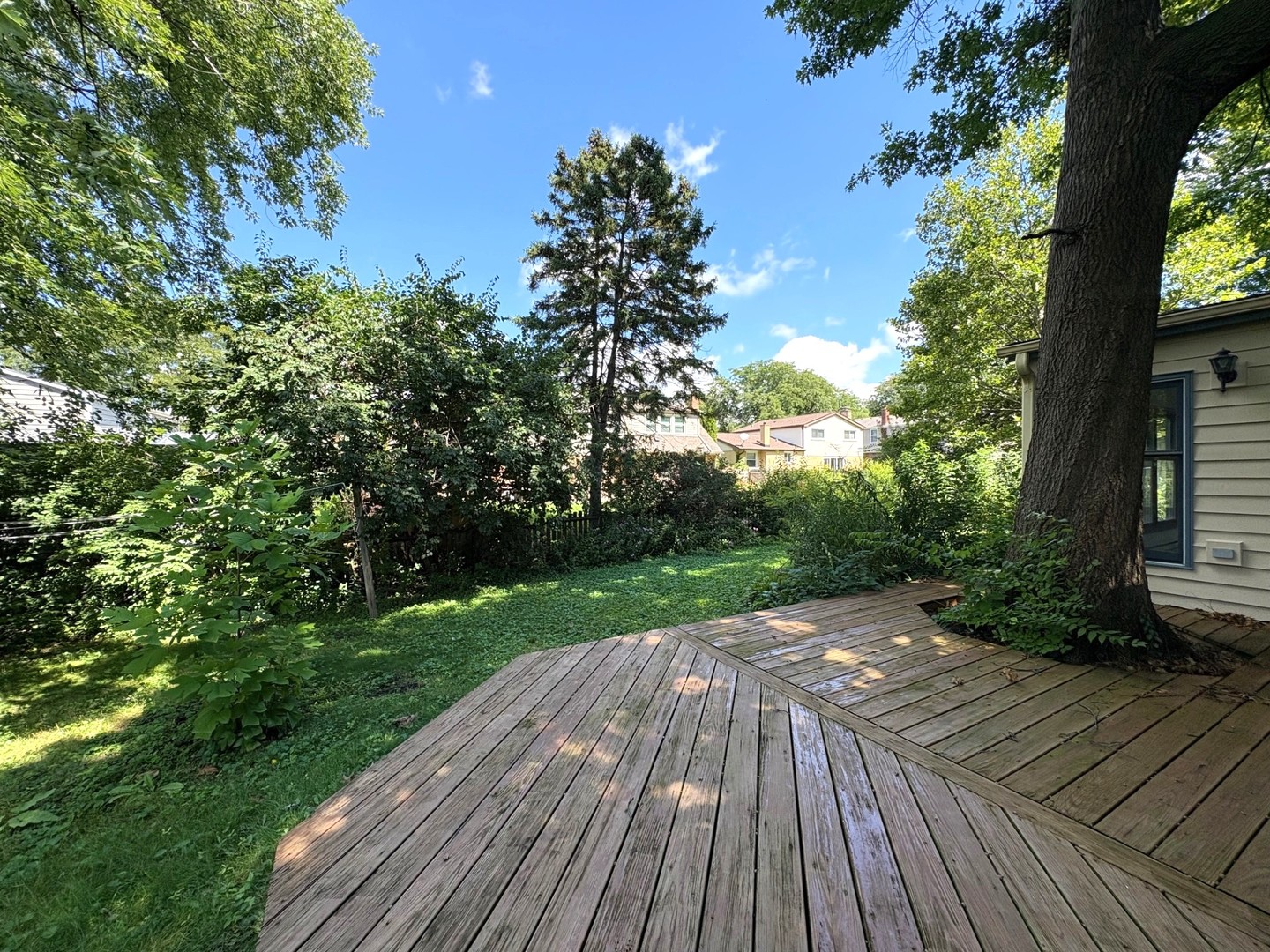 Naperville, Illinois, 60563, United States, 4 Bedrooms Bedrooms, ,3 BathroomsBathrooms,Residential,For Sale,1961191