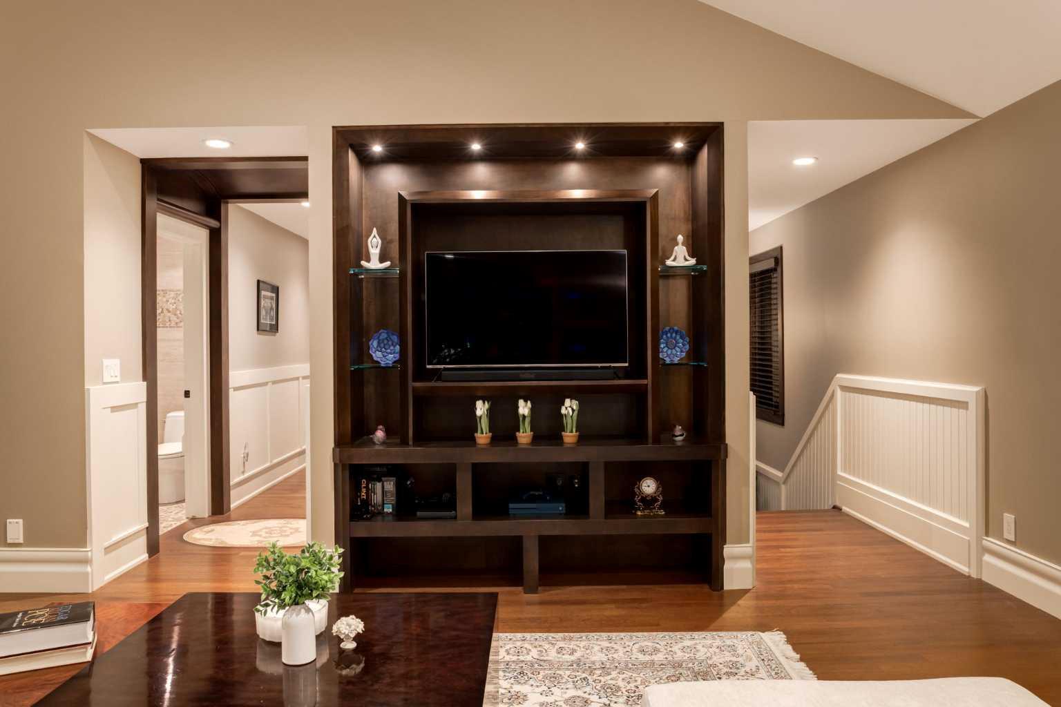 CALGARY, Alberta, T3H 5M3, CA, 5 Bedrooms Bedrooms, ,8 BathroomsBathrooms,Residential,For Sale,1988297